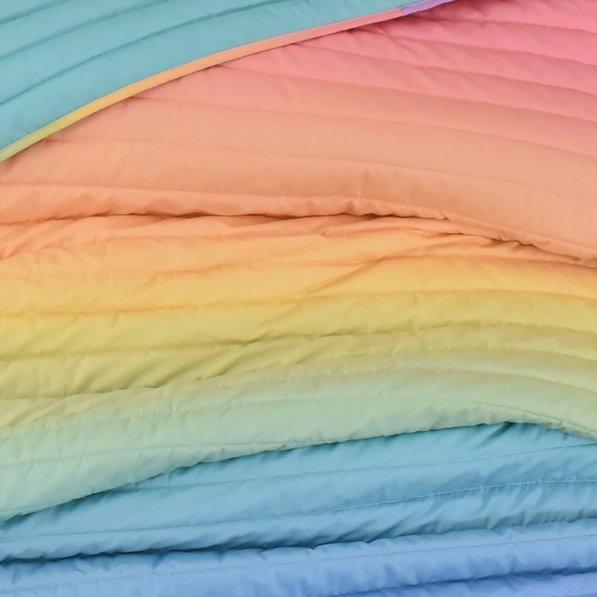 Rainbow Ombre Quilt Set - Image 11