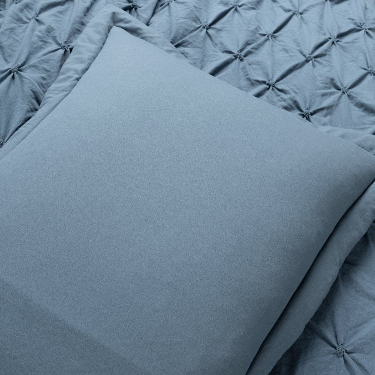 Ravello Pintuck 3 Piece Duvet Cover Set - Image 10
