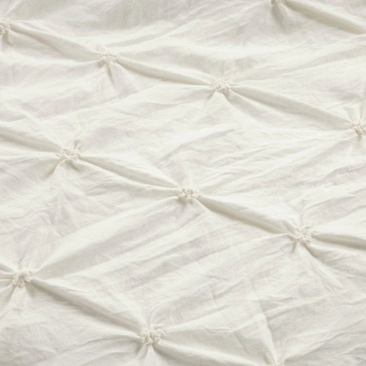 Ravello Pintuck 3 Piece Duvet Cover Set - Image 14