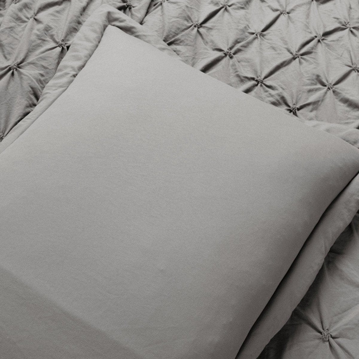 Ravello Pintuck 3 Piece Duvet Cover Set - Image 31