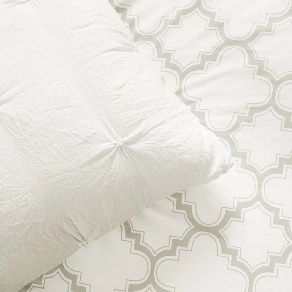 Ravello Pintuck Caroline Geo 7 Piece Comforter Set - Image 9