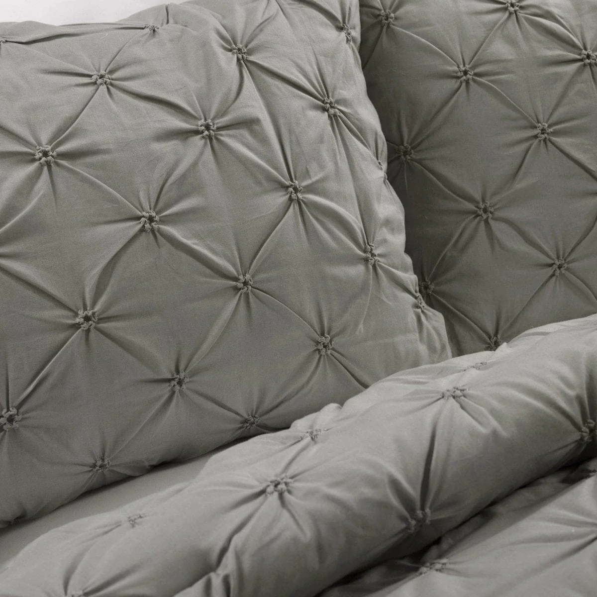 Ravello Pintuck Cotton Comforter 3 Piece Set - Image 12