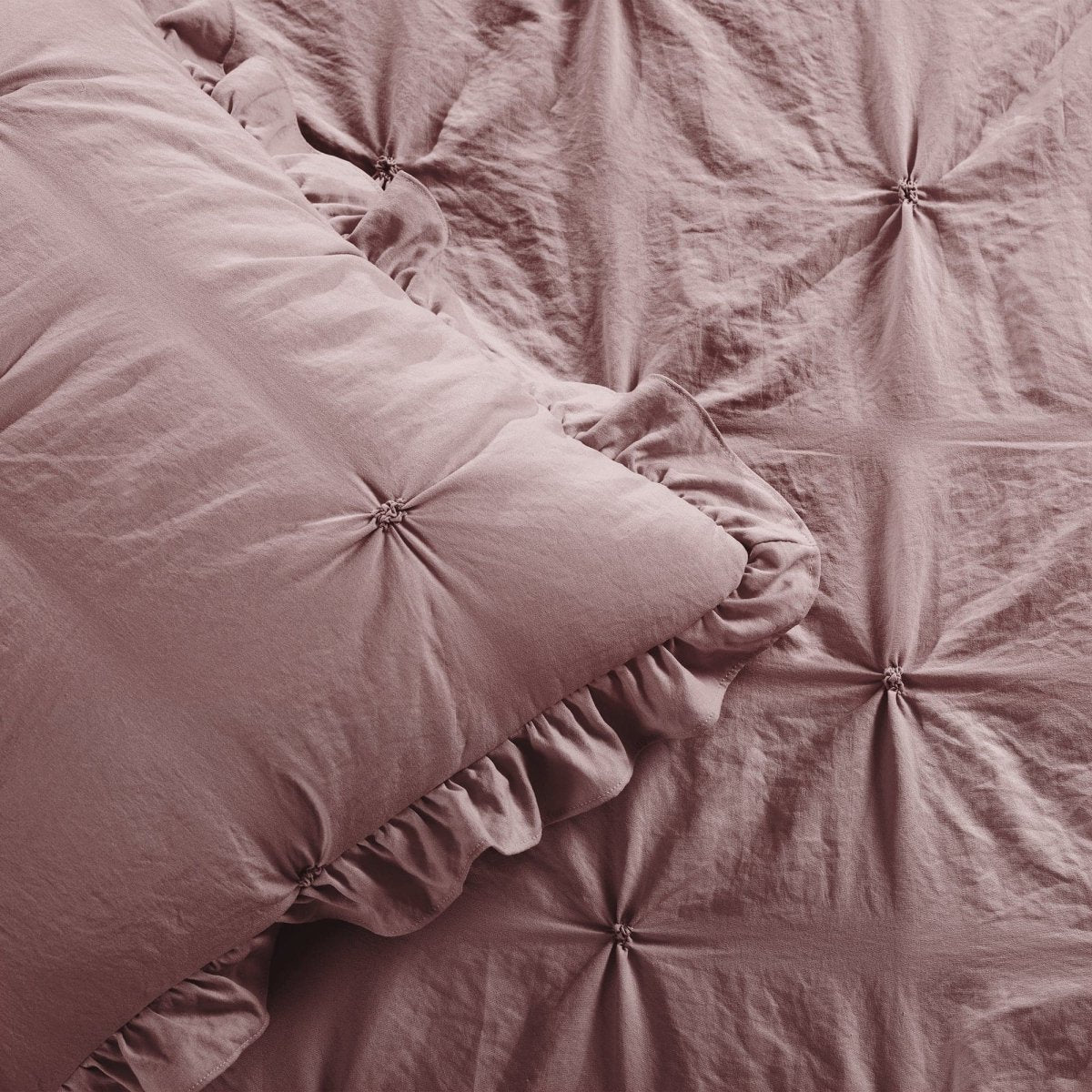 Ravello Pintuck Ruffle Skirt Bedspread Set - Image 26