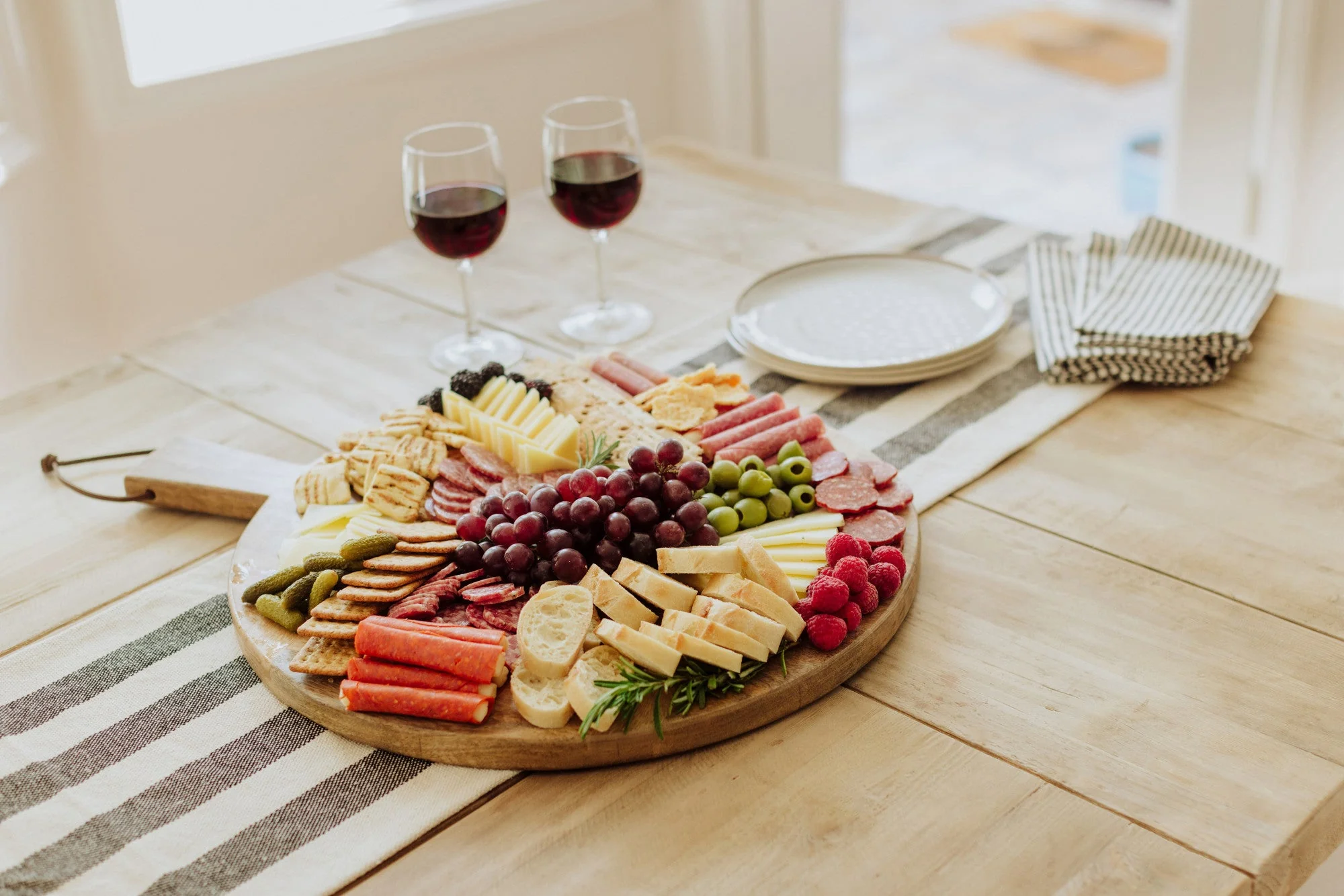 Ravi Round Charcuterie Board - Image 5