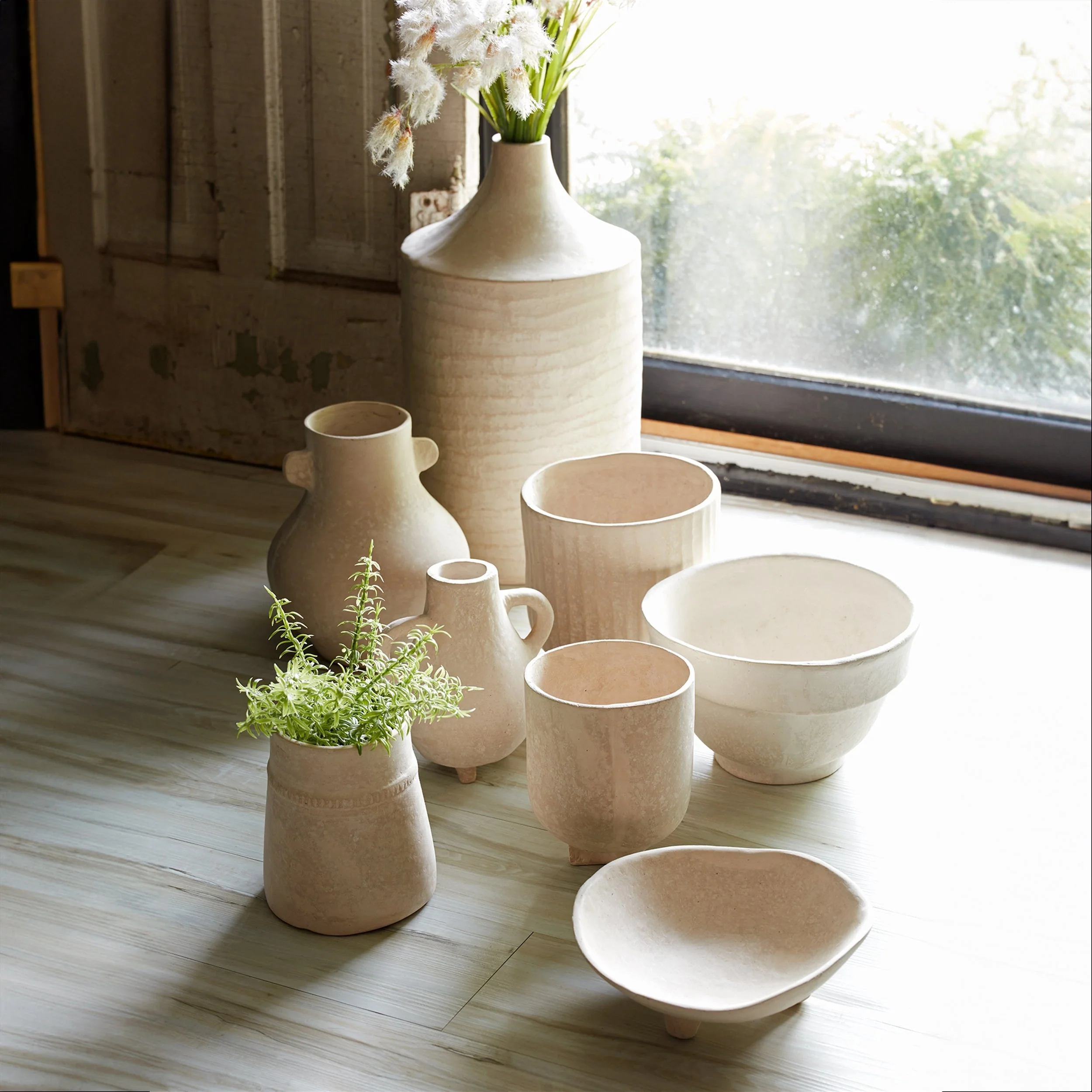 Recycled paper chalk vase 7"h - Image 4