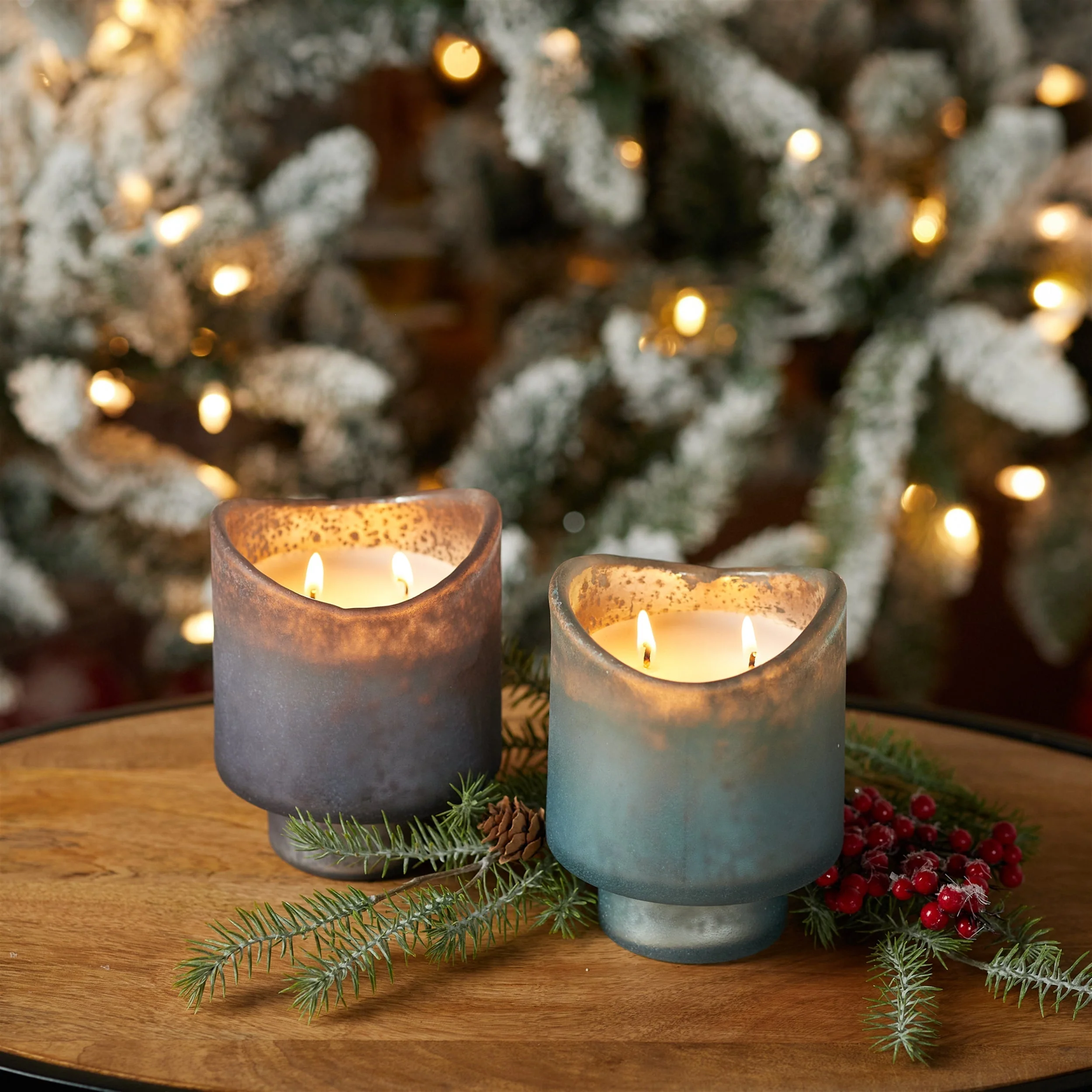 Red Currant Scented Soy Candle with Frosted Glass Holder (Set of 2) - Image 2
