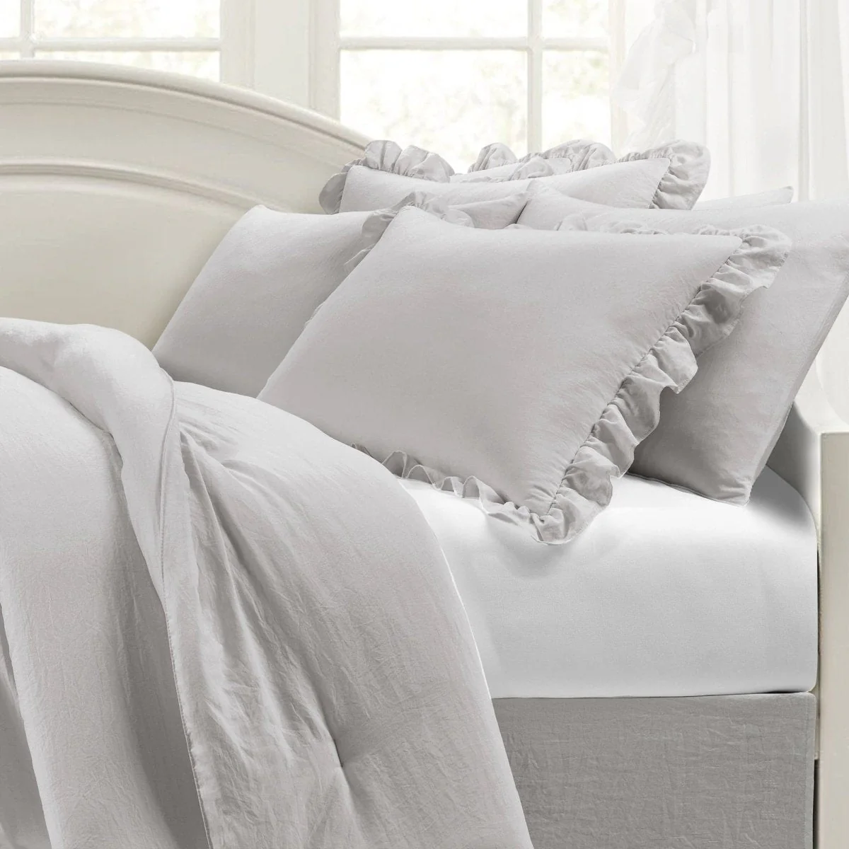 Reyna 6 Piece Daybed Comforter Set - Image 4
