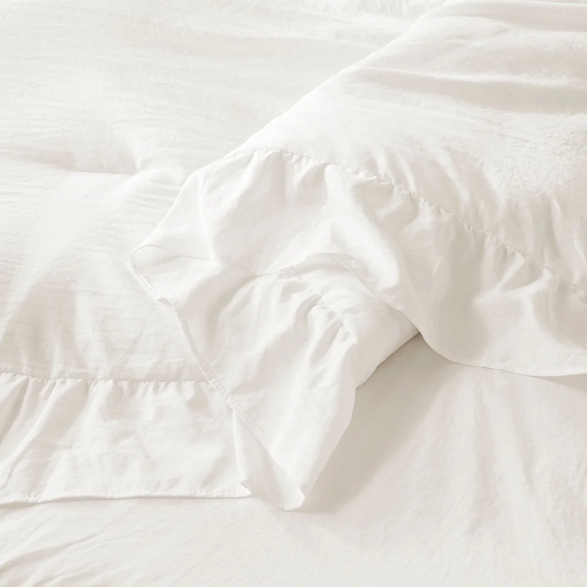 Reyna Comforter Set - Image 15