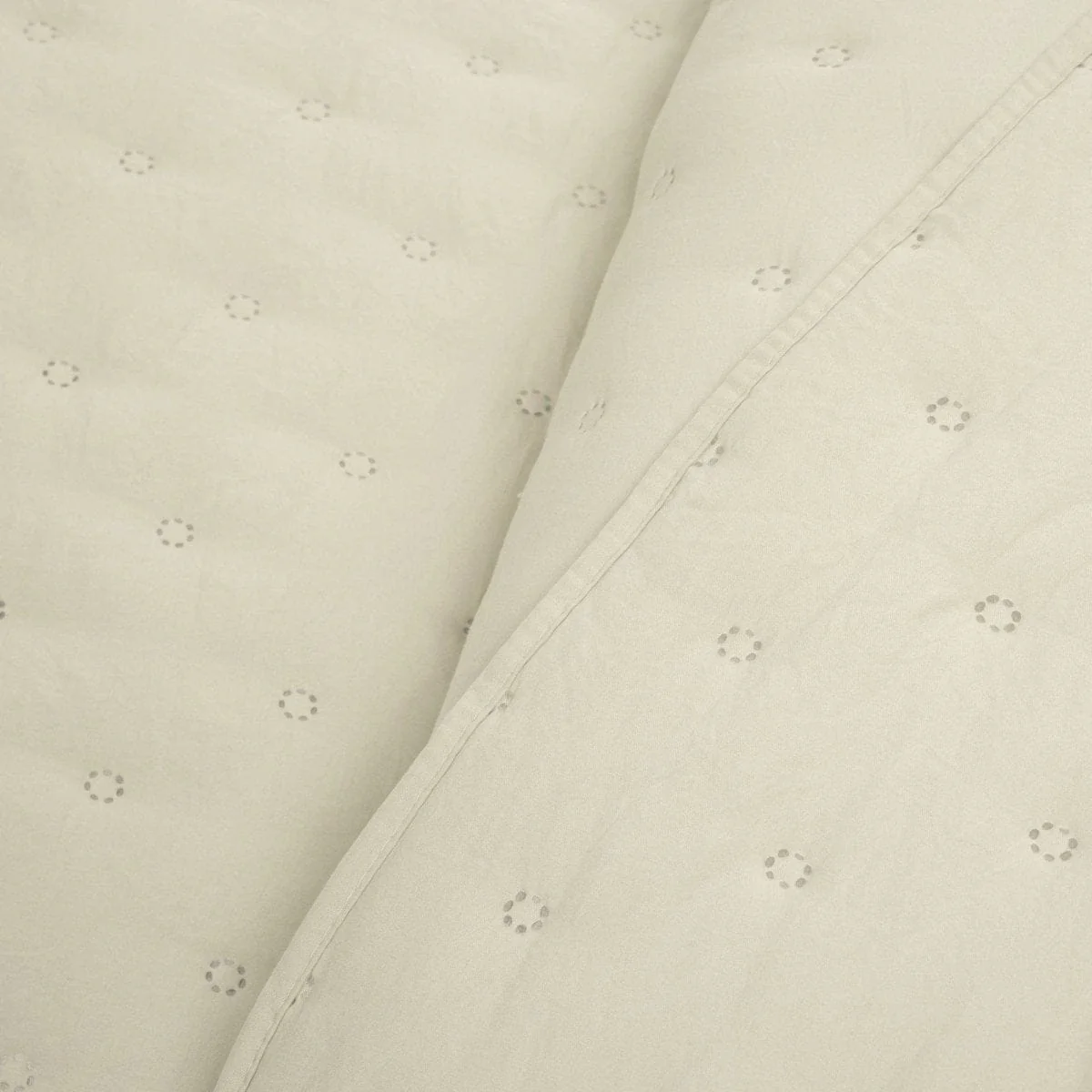 Reyna Ruffle Reversible Oversized 3 Piece Quilt Set - Image 15