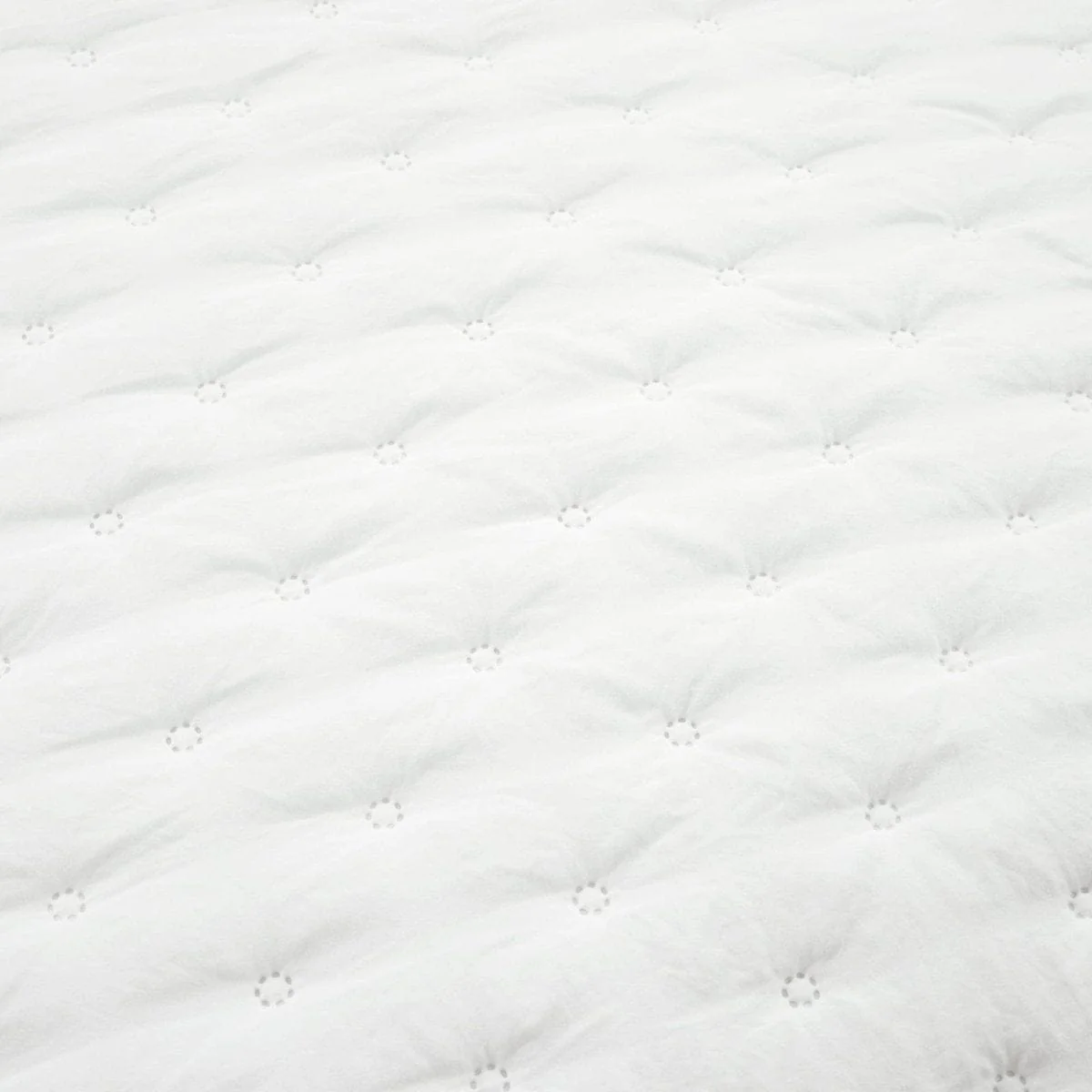 Reyna Ruffle Reversible Oversized 3 Piece Quilt Set - Image 19