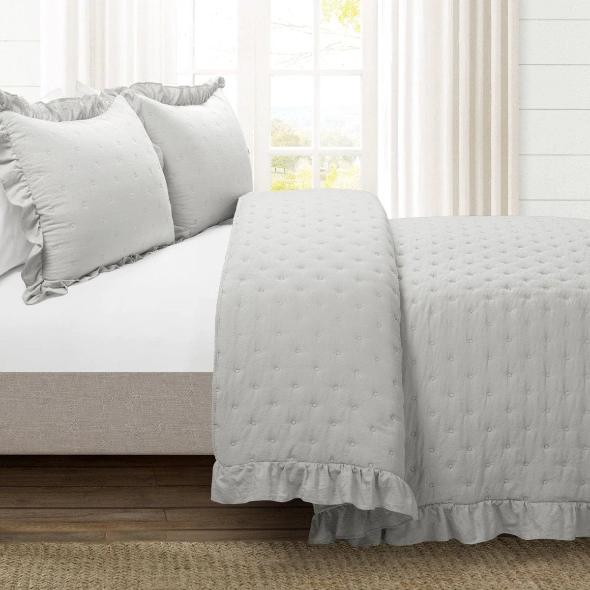 Reyna Ruffle Reversible Oversized 3 Piece Quilt Set - Image 4