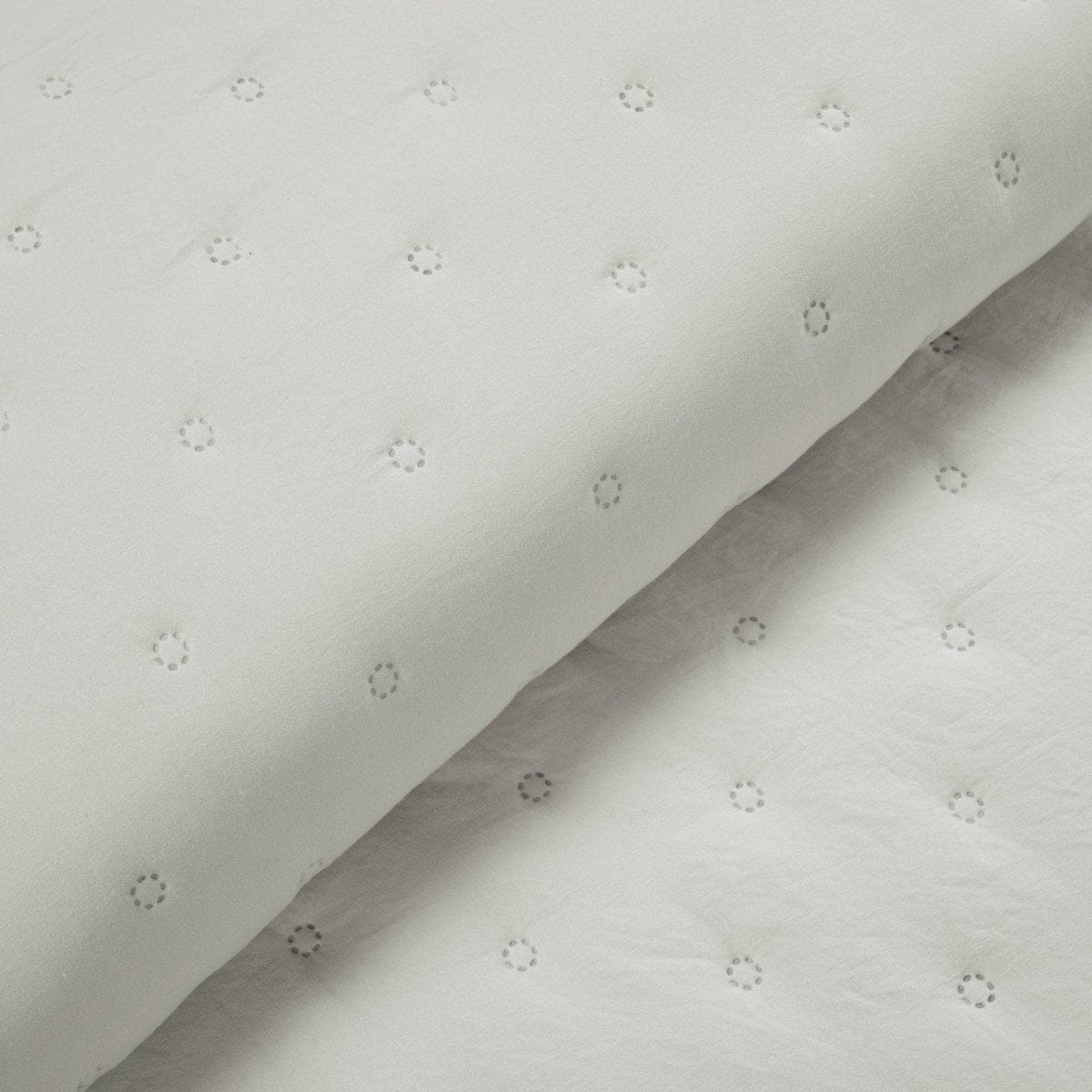 Reyna Ruffle Reversible Oversized 3 Piece Quilt Set - Image 6