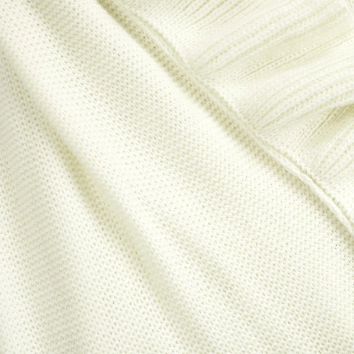 Reyna Soft Knitted Ruffle Throw - Image 13