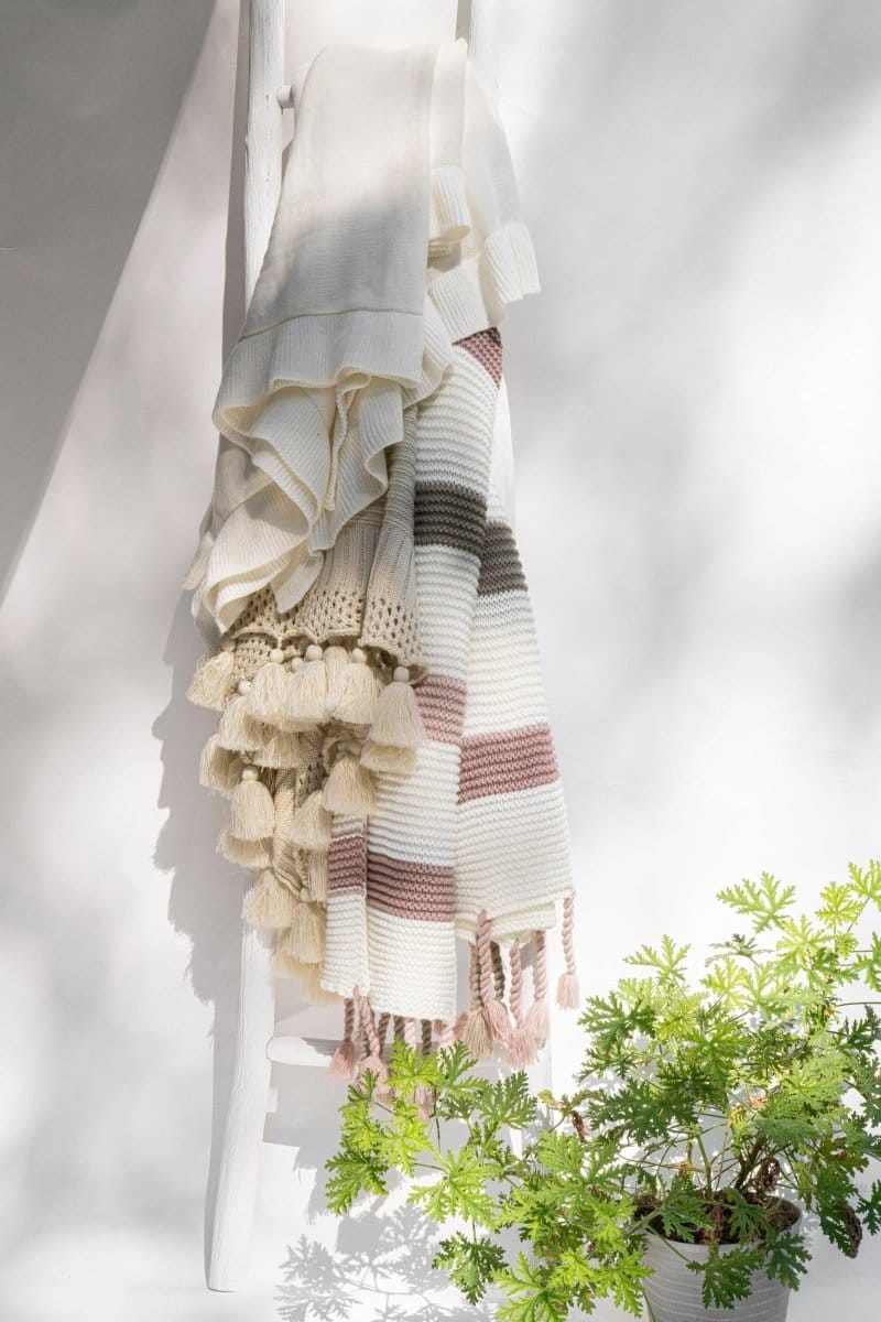 Reyna Soft Knitted Ruffle Throw - Image 16