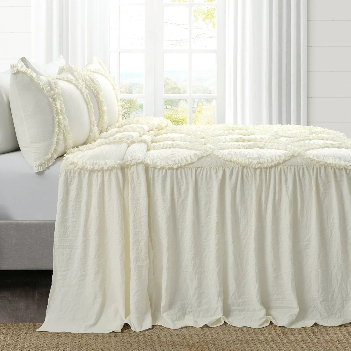 Riviera 3 Piece Bedspread Set - Image 8
