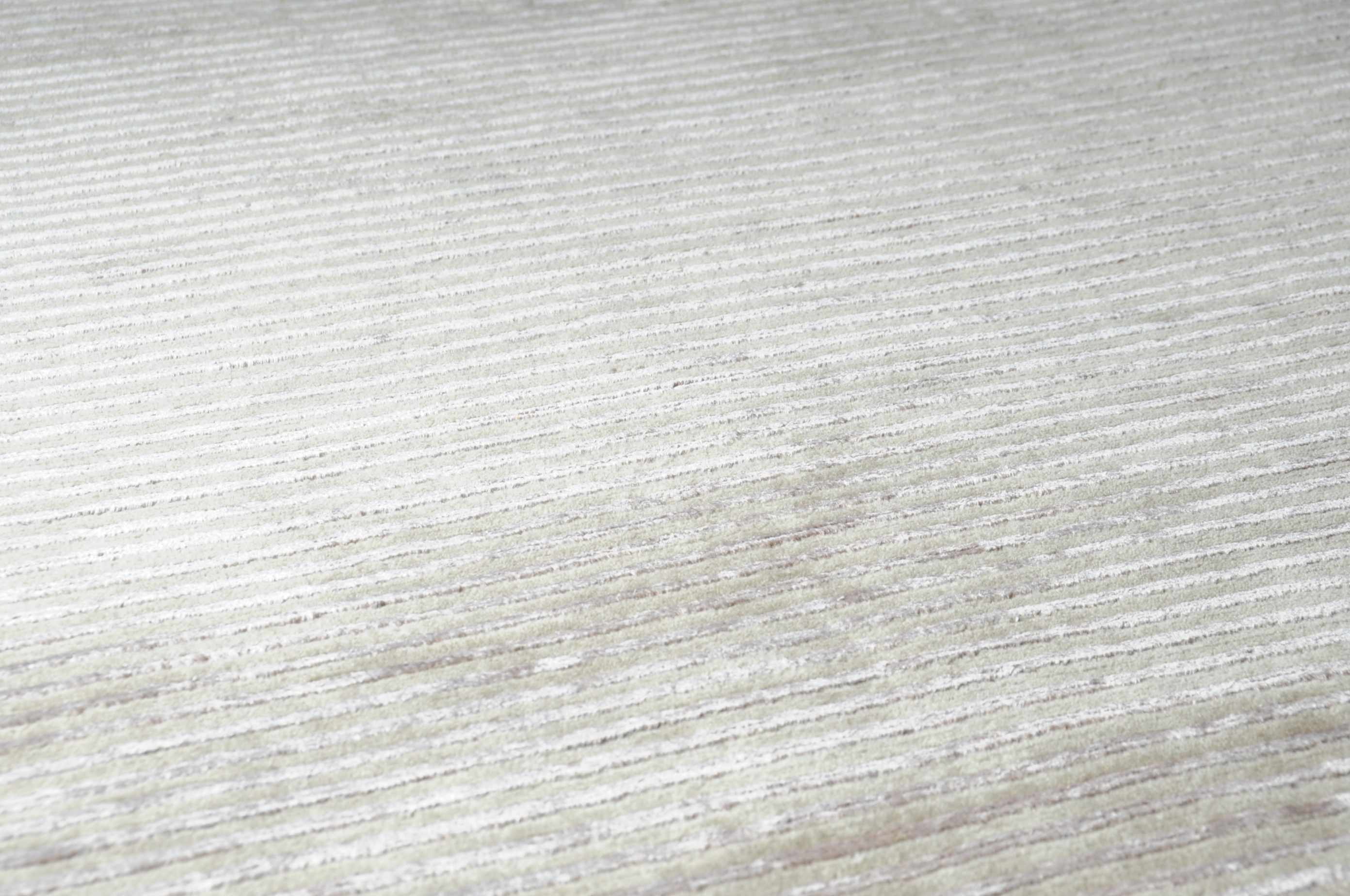 Romayor Area Rug - Clearance - Image 8