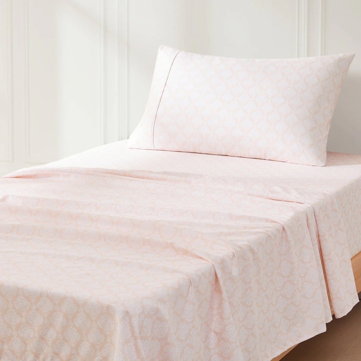 Romer Damask Sheet Set - Image 3