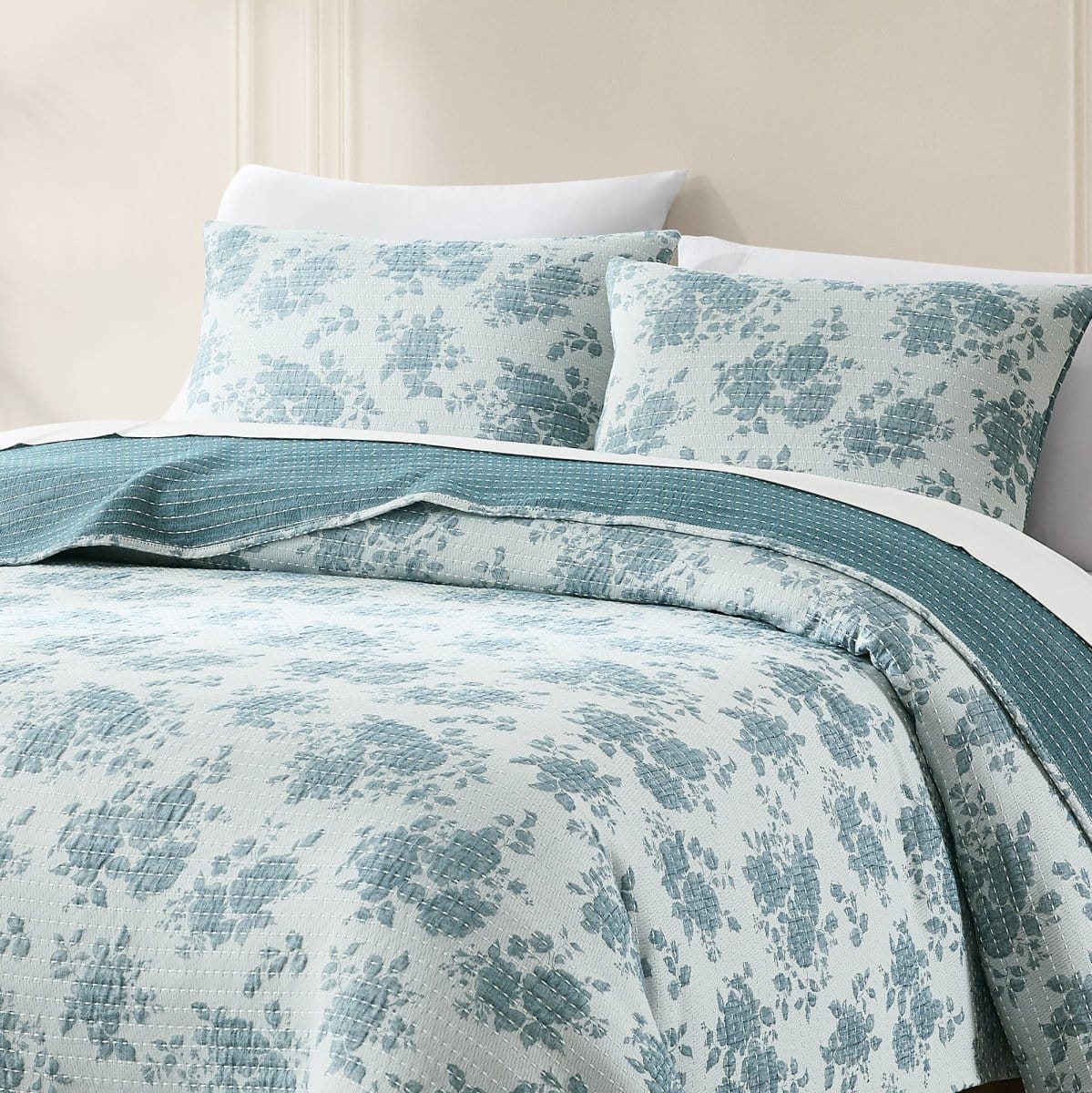Rose Garden Pick Stitch Jacquard Matelasse Coverlet Set - Image 2