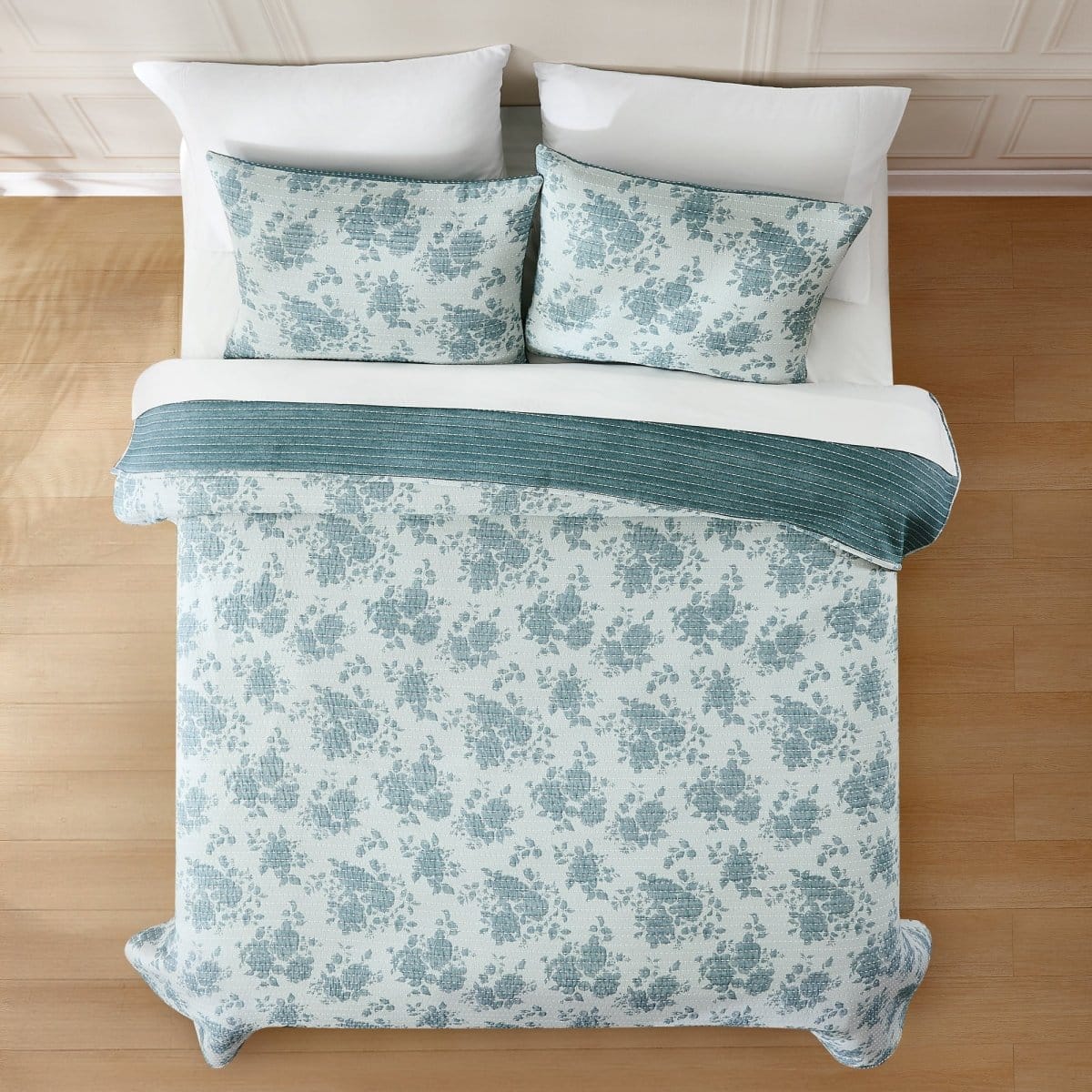 Rose Garden Pick Stitch Jacquard Matelasse Coverlet Set - Image 3