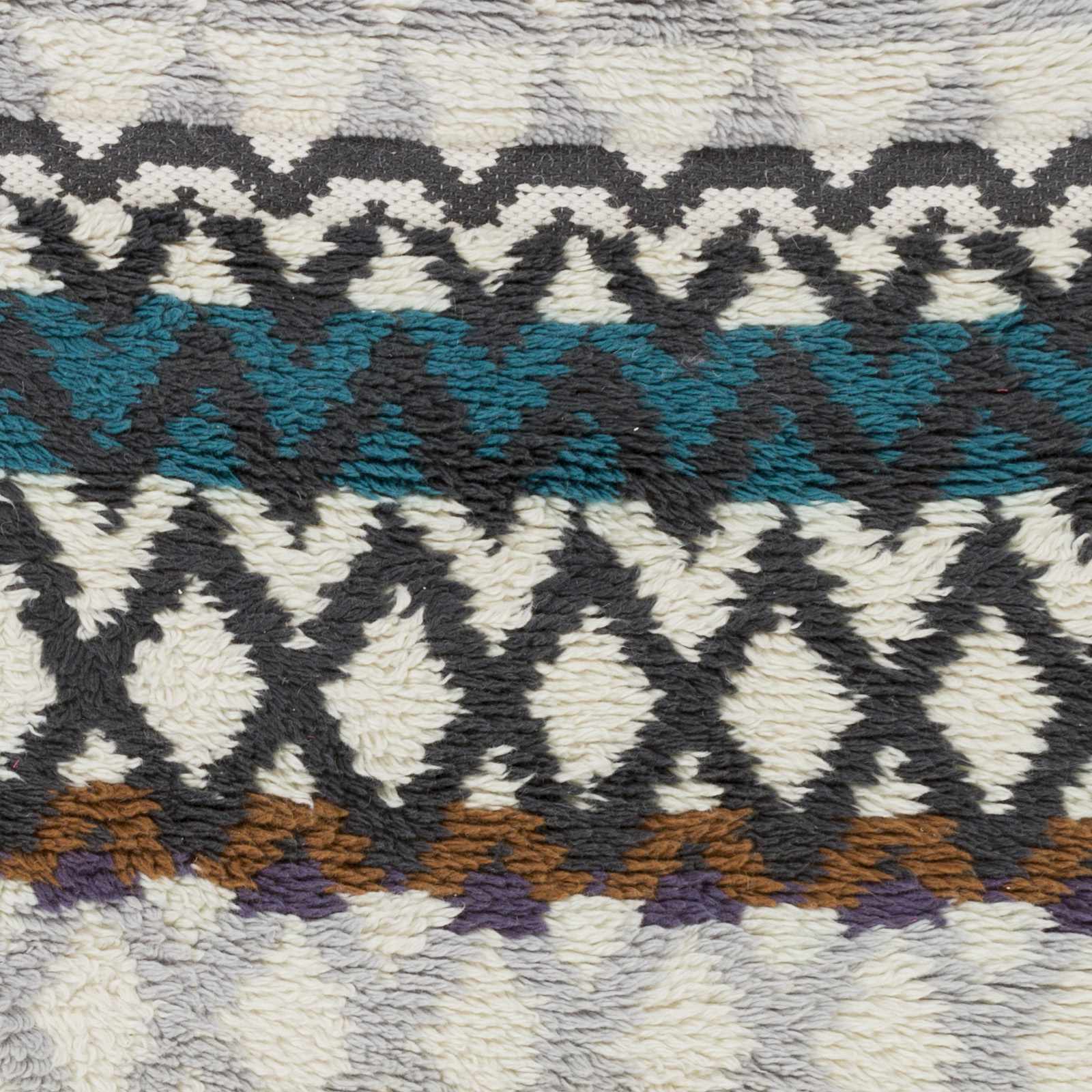 Roth Area Rug - Clearance - Image 5