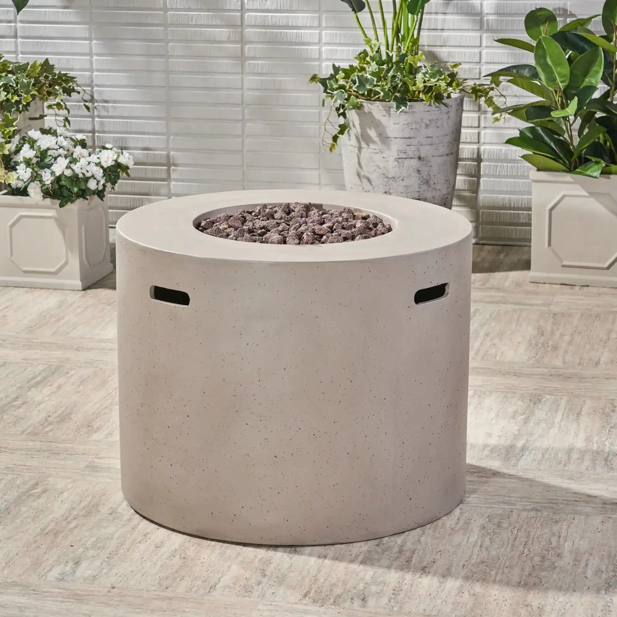 Round Iron Fire Pit With 40,000 BTU - Image 12