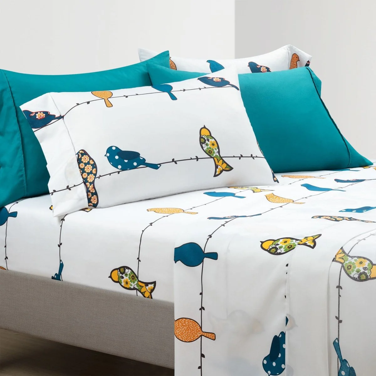 Rowley Birds 6 Piece Soft Sheet Set - Image 2