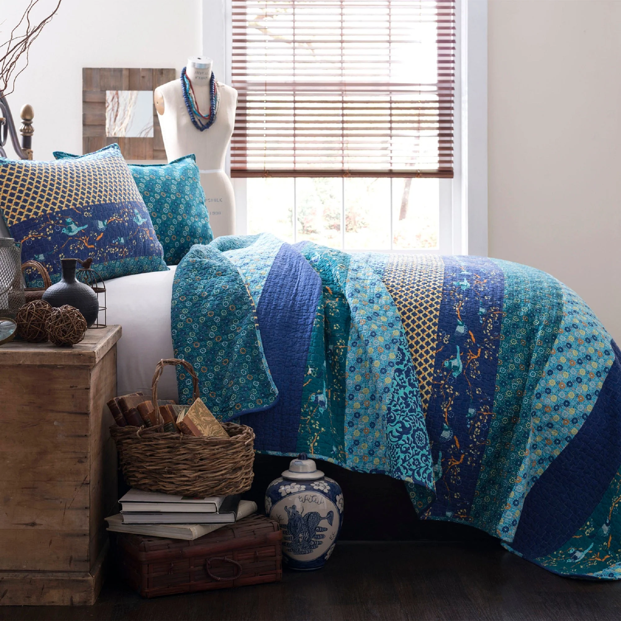 Royal Empire Quilt Set - Image 39