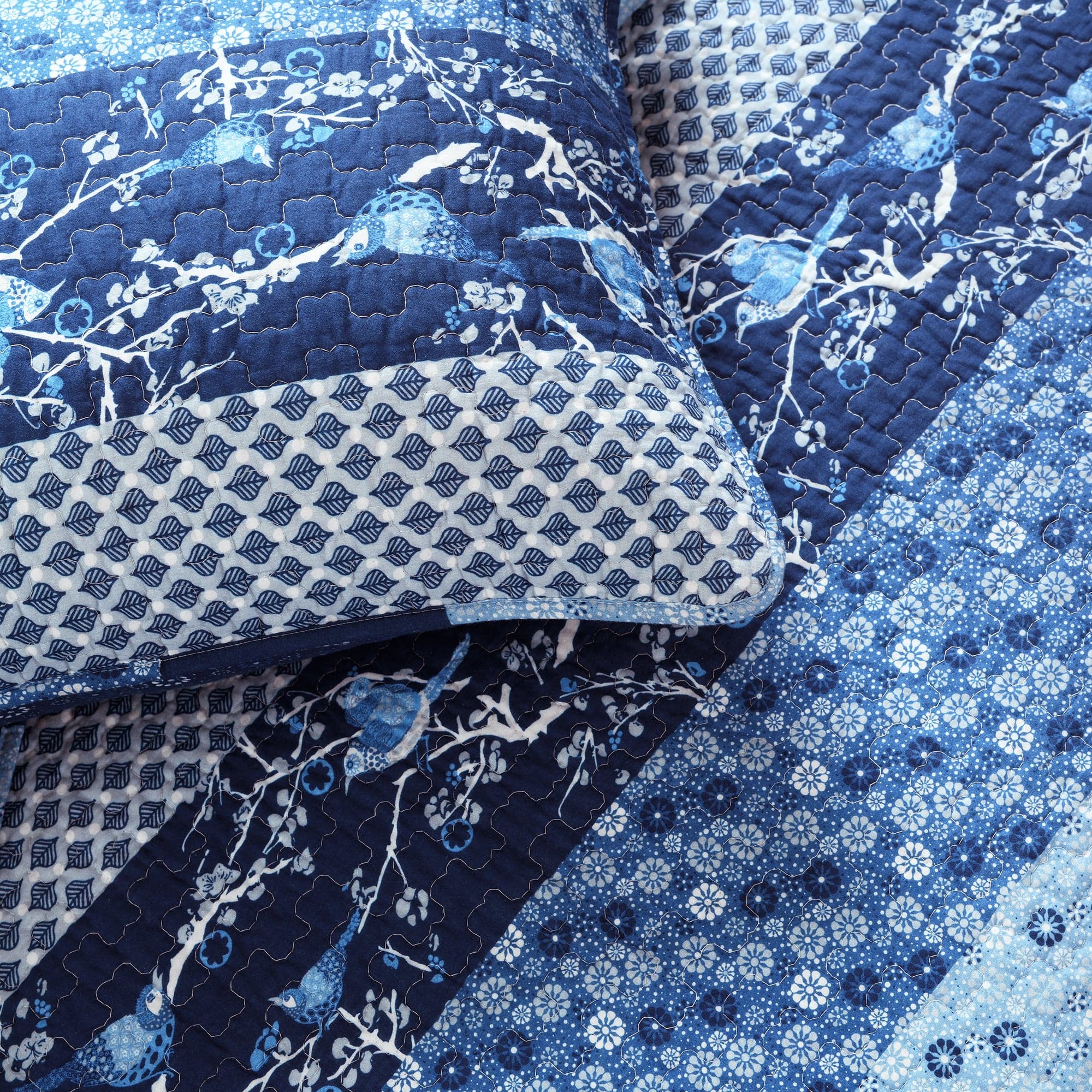 Royal Empire Quilt Set - Image 44