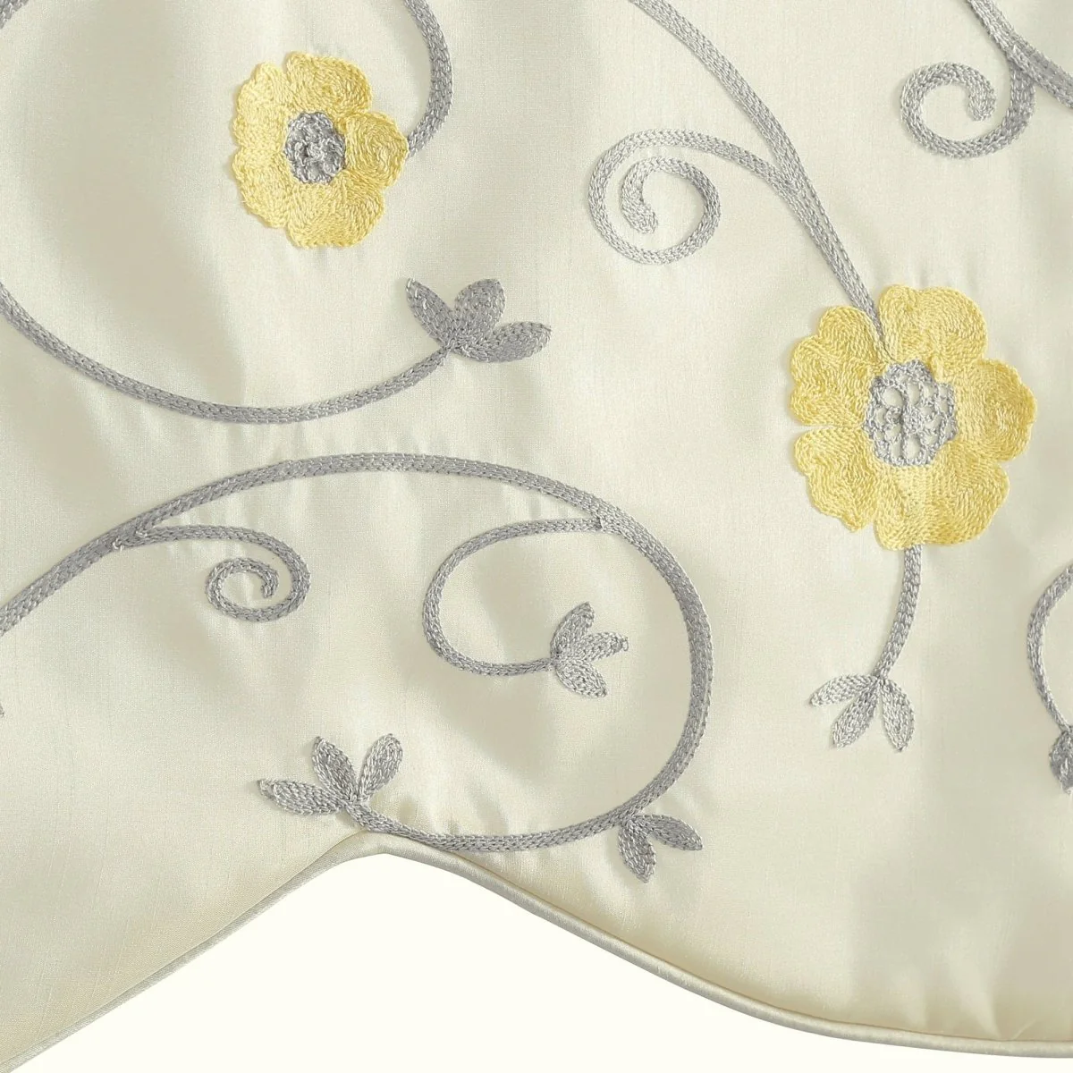 Royal Garden Valance - Image 12