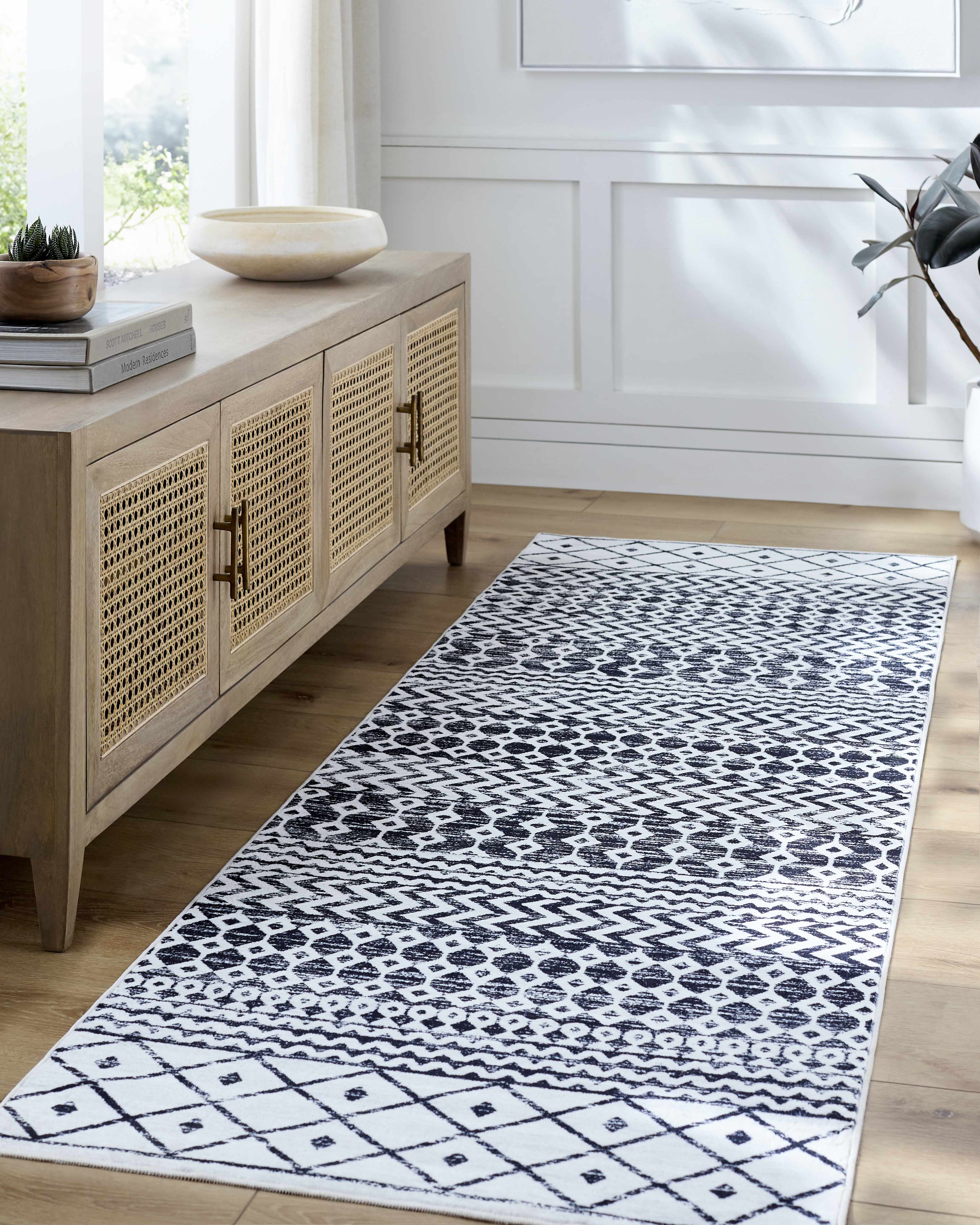 Royko Washable Area Rug - Image 5