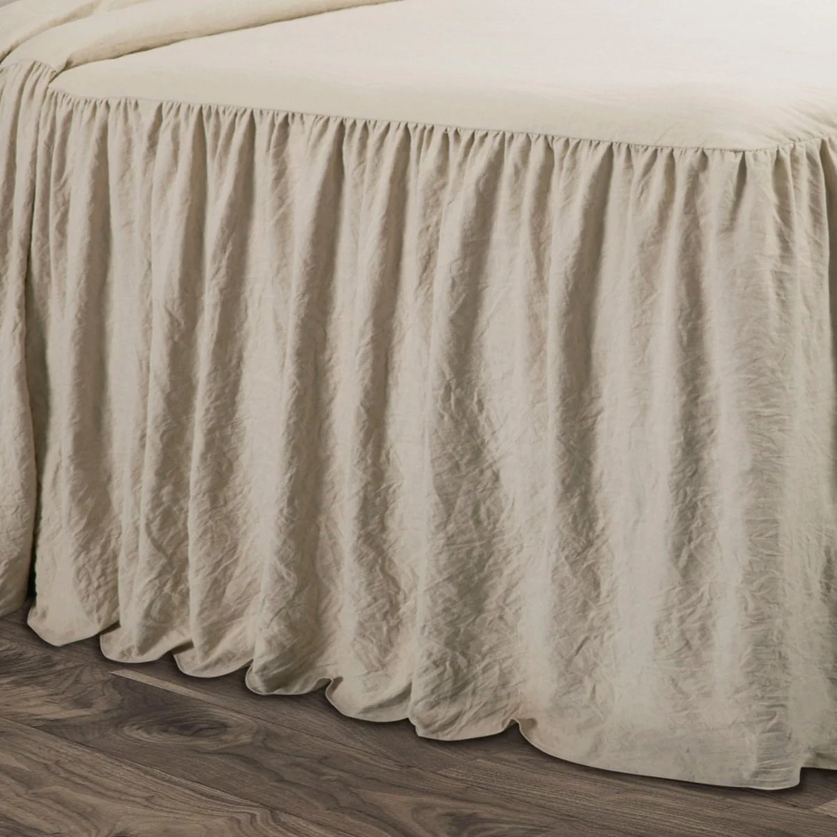 Ruffle Skirt Bedspread Set - Image 25