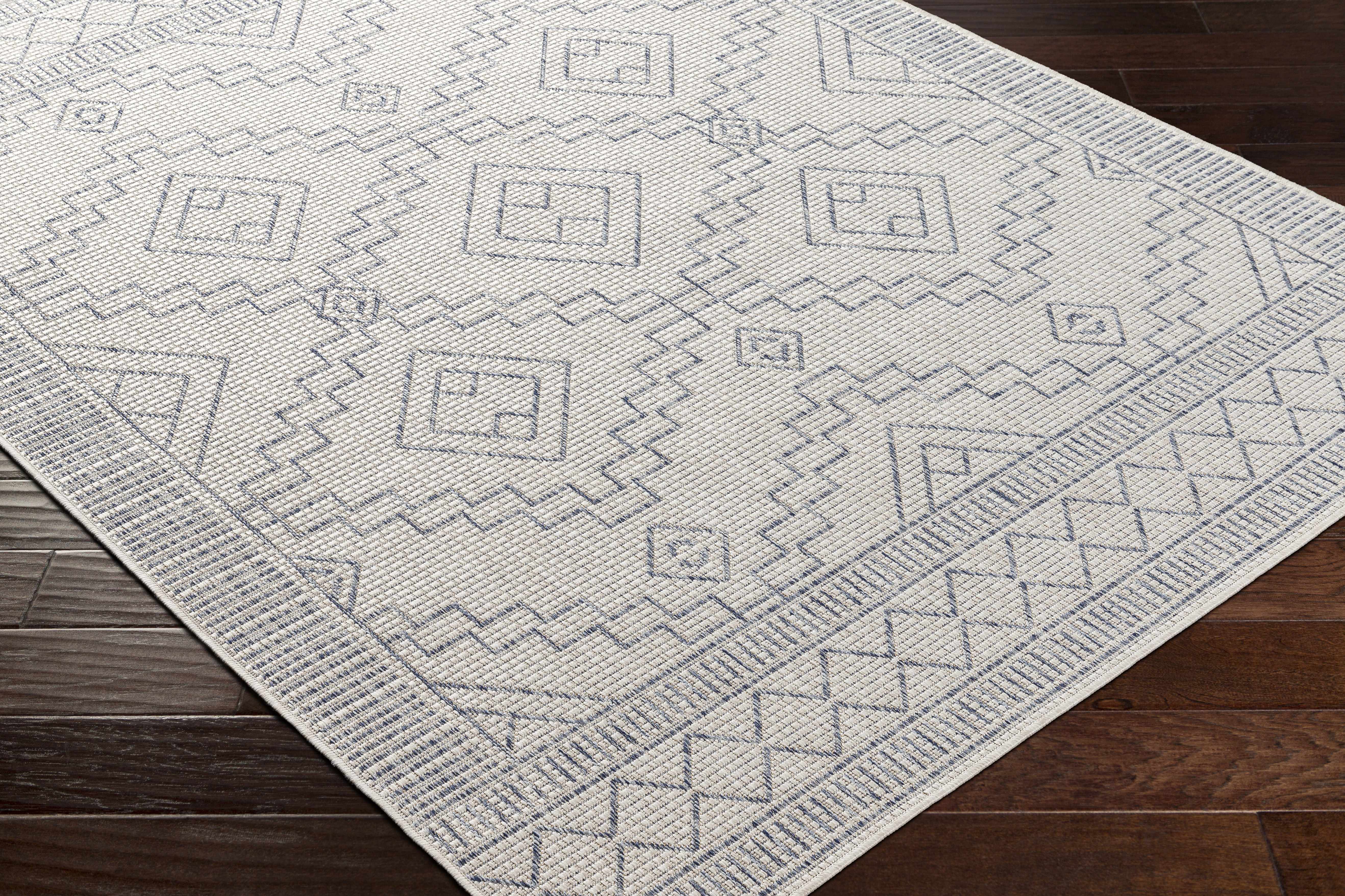 Saimbeyli Indoor & Outdoor Rug - Clearance - Image 4