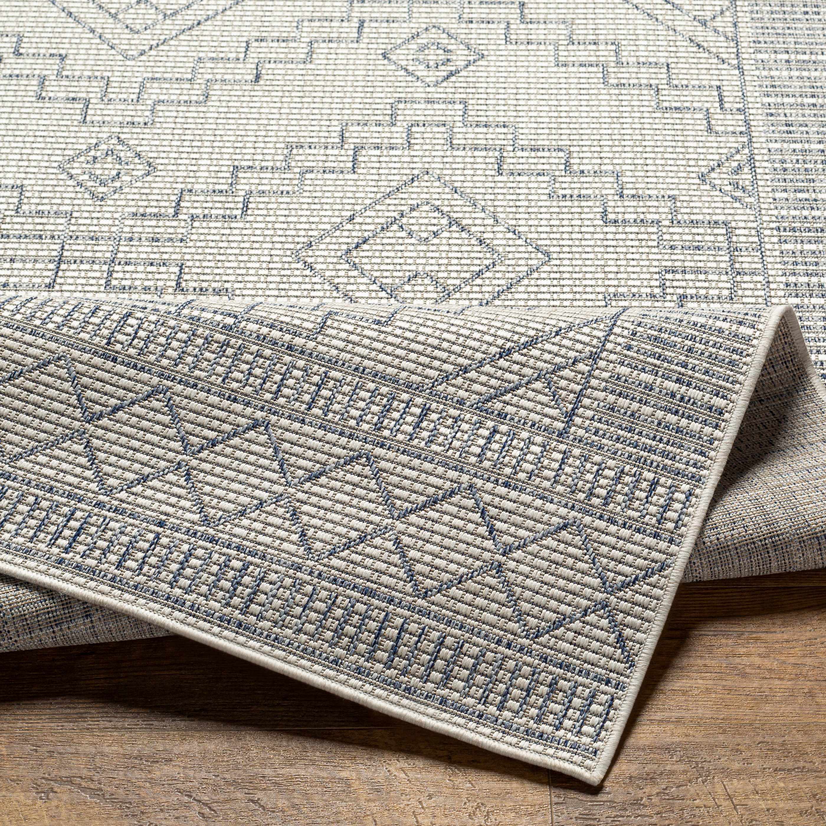Saimbeyli Indoor & Outdoor Rug - Clearance - Image 5