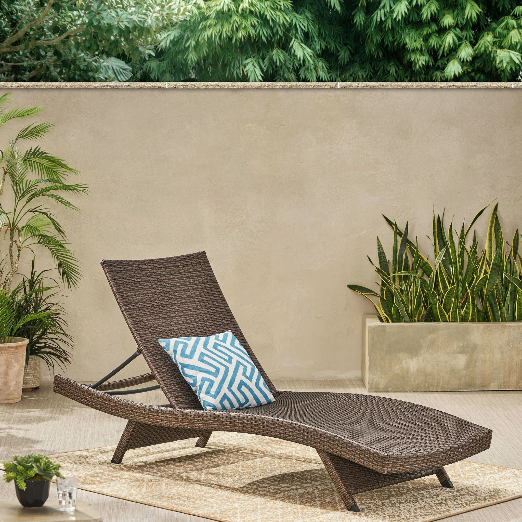 Salem - Chaise Lounge - Image 59