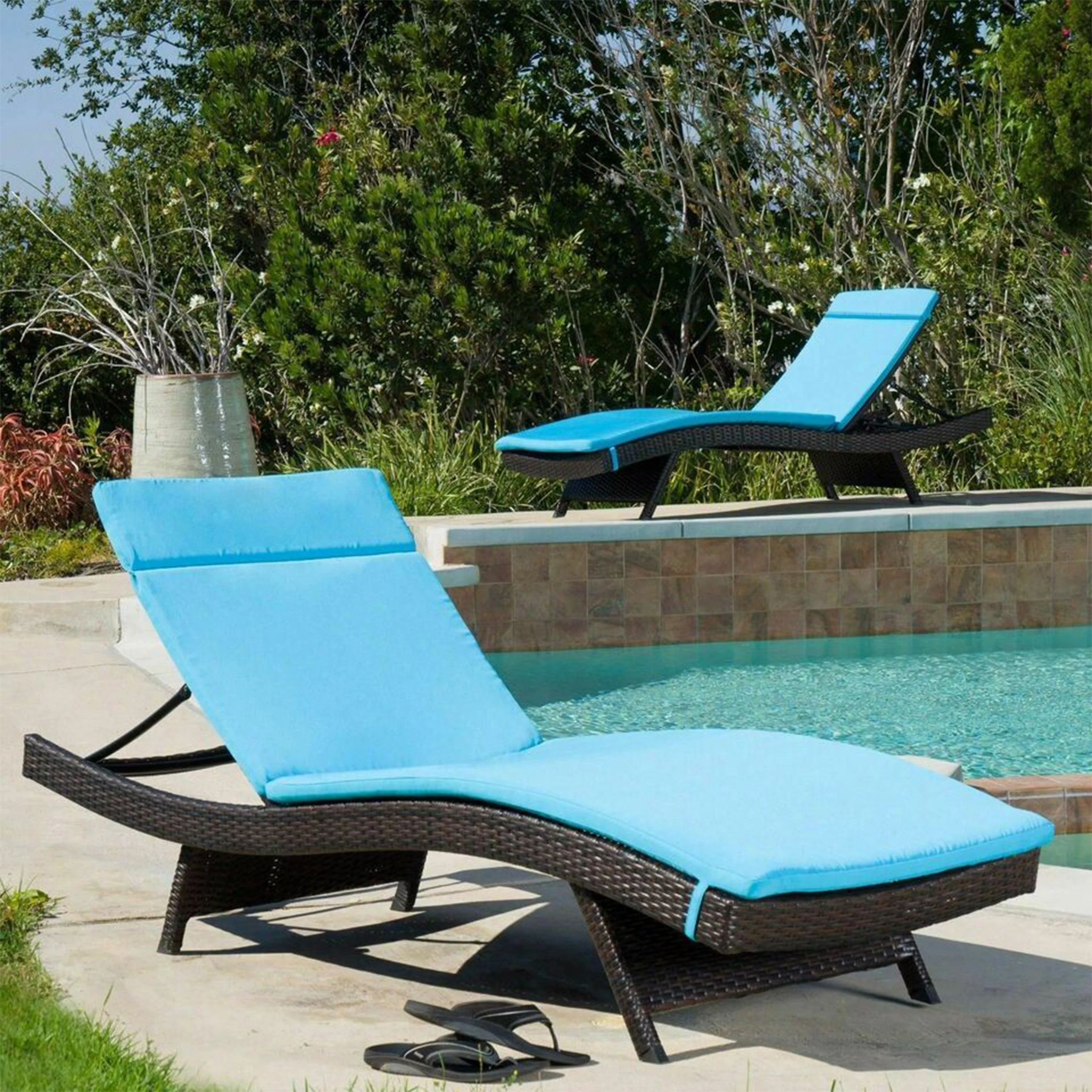 Salem Outdoor Chaise Lounge Cushion 2PCS Blue Fabric - Image 2