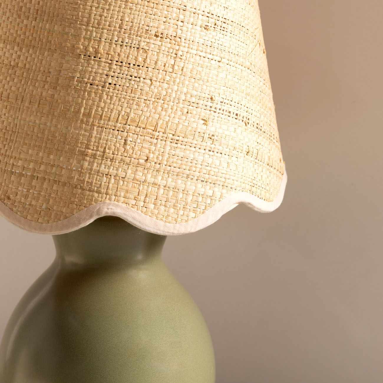 Salgareda Green Rattan Table Lamp - Image 4