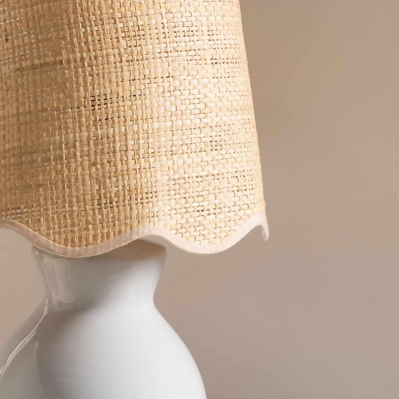 Salgareda Grey Ceramic Table Lamp - Image 3