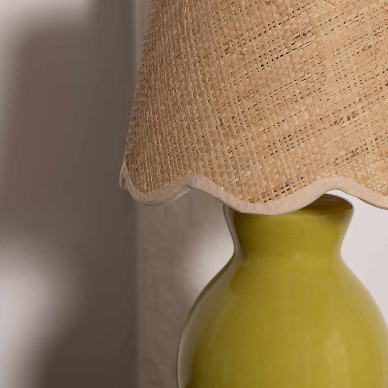 Salgareda Olive Rattan Table Lamp - Image 4