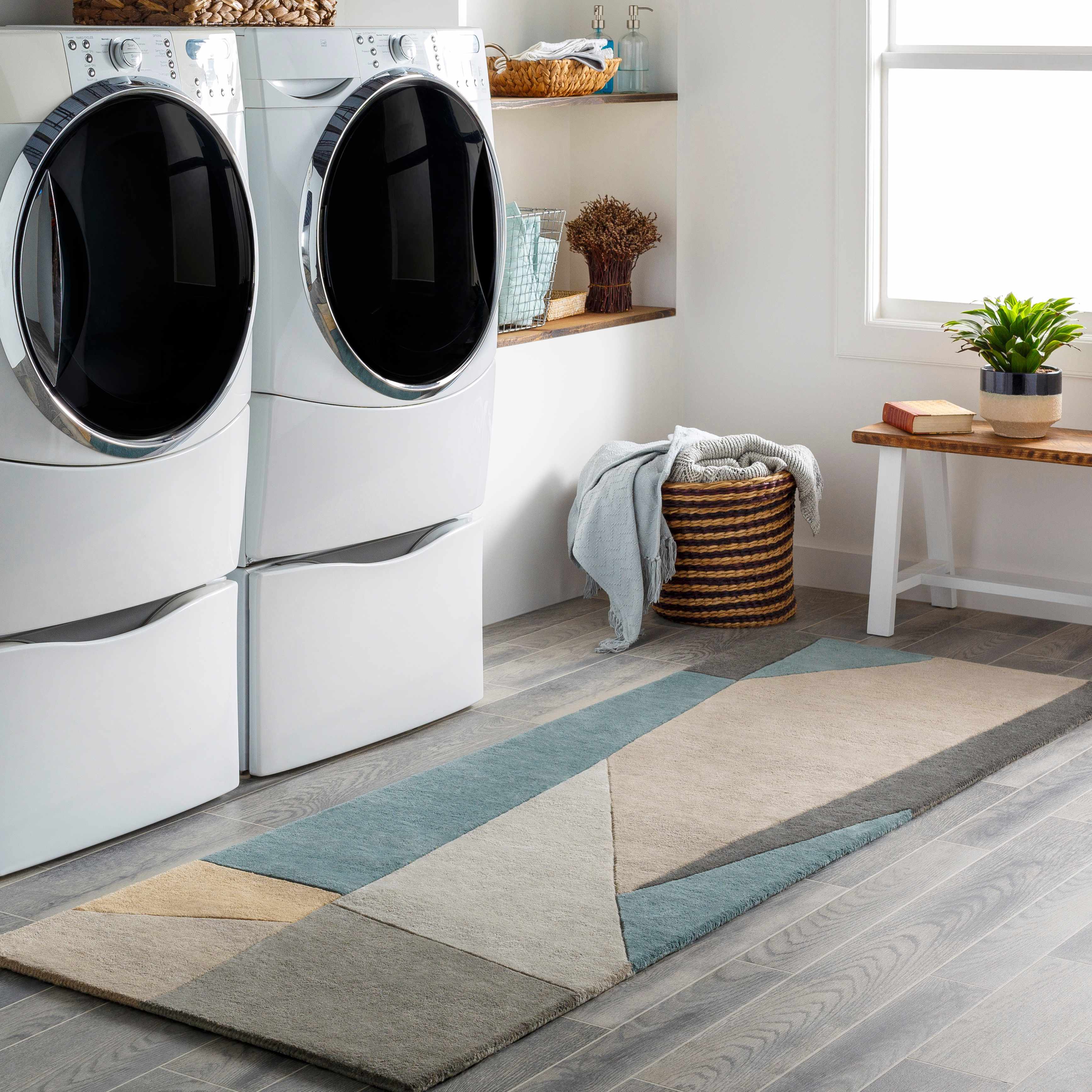 Salida Modern Wool Rug - Image 3