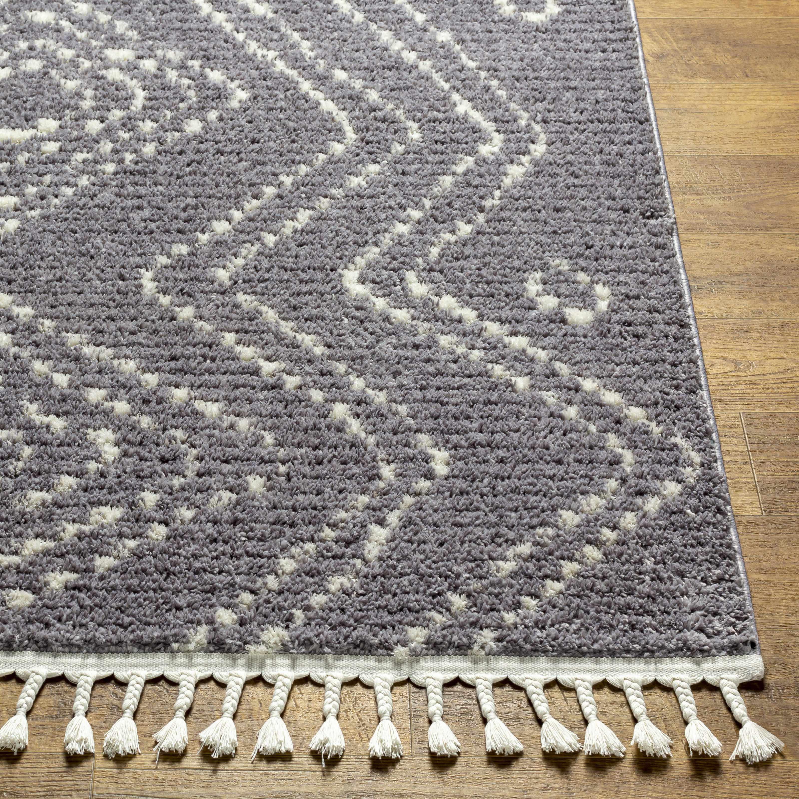 Salingogan Area Rug - Clearance - Image 4