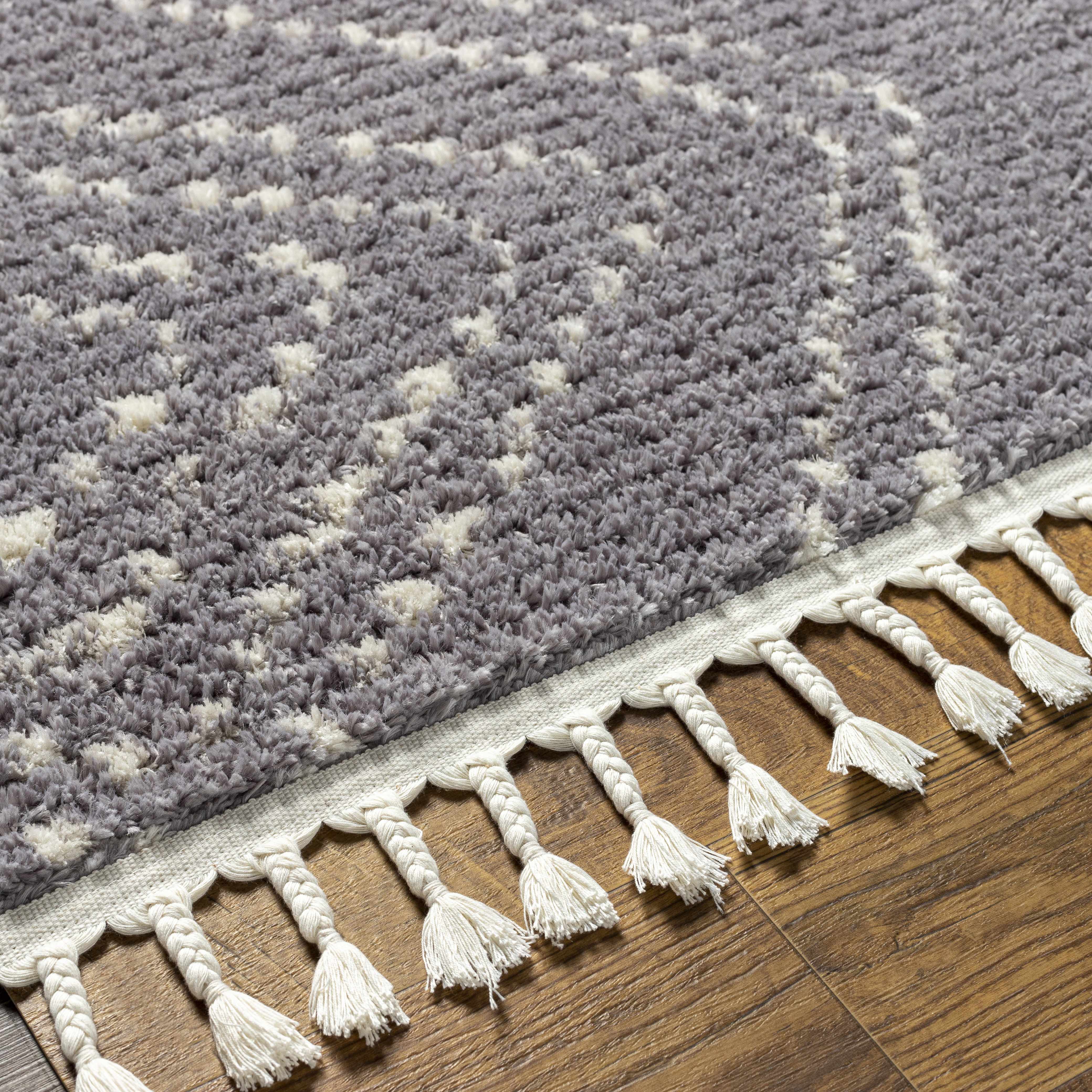 Salingogan Area Rug - Clearance - Image 6