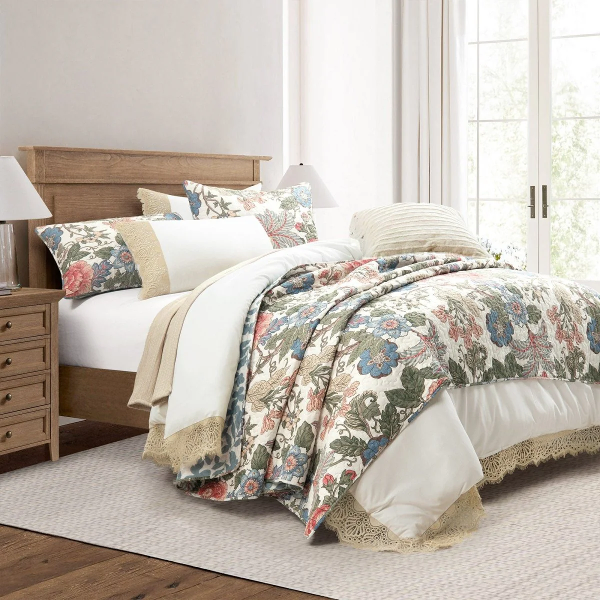 Scalloped Lace Cotton Duvet Cover 3 Piece Set - Image 2