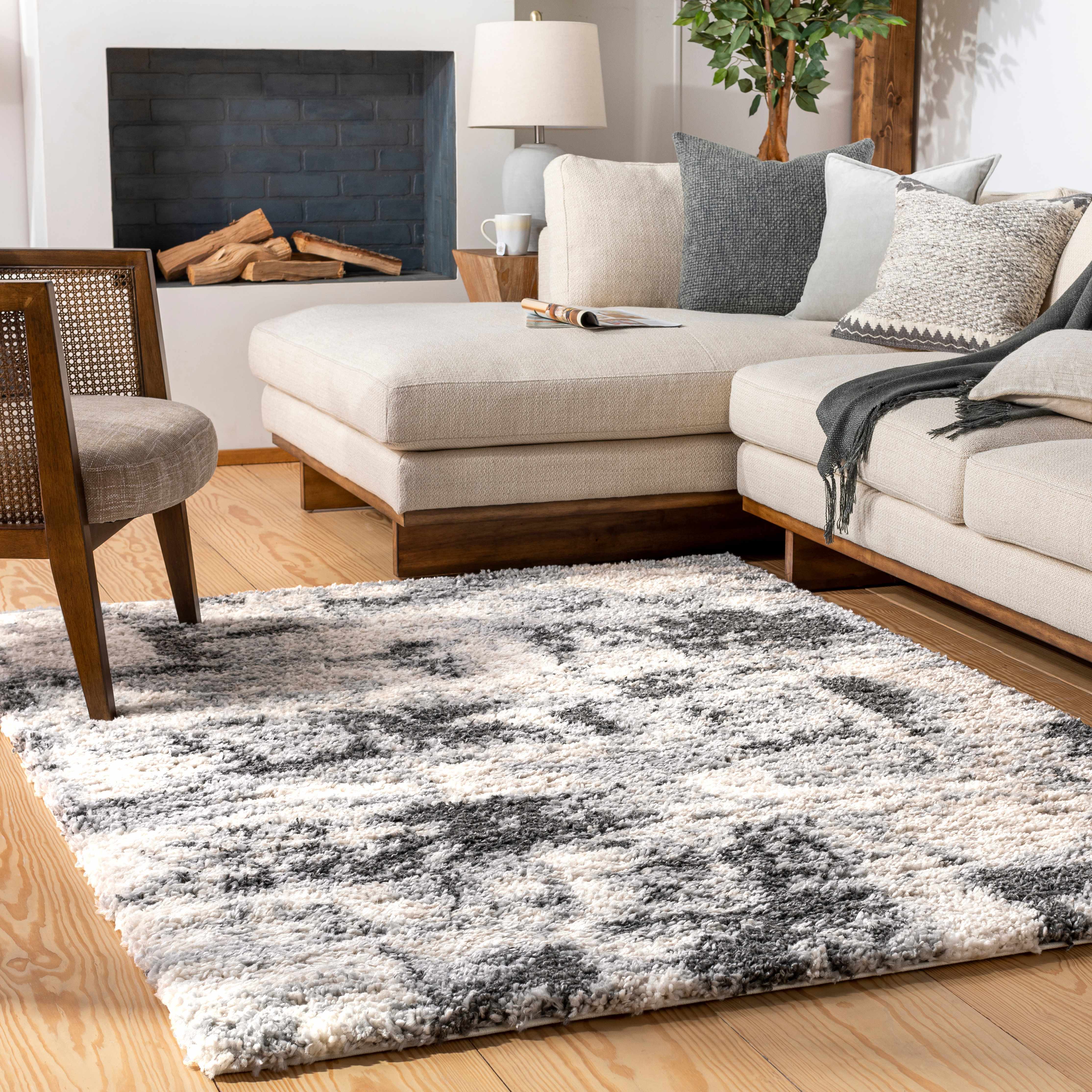 Selcuklu Area Rug - Clearance - Image 2