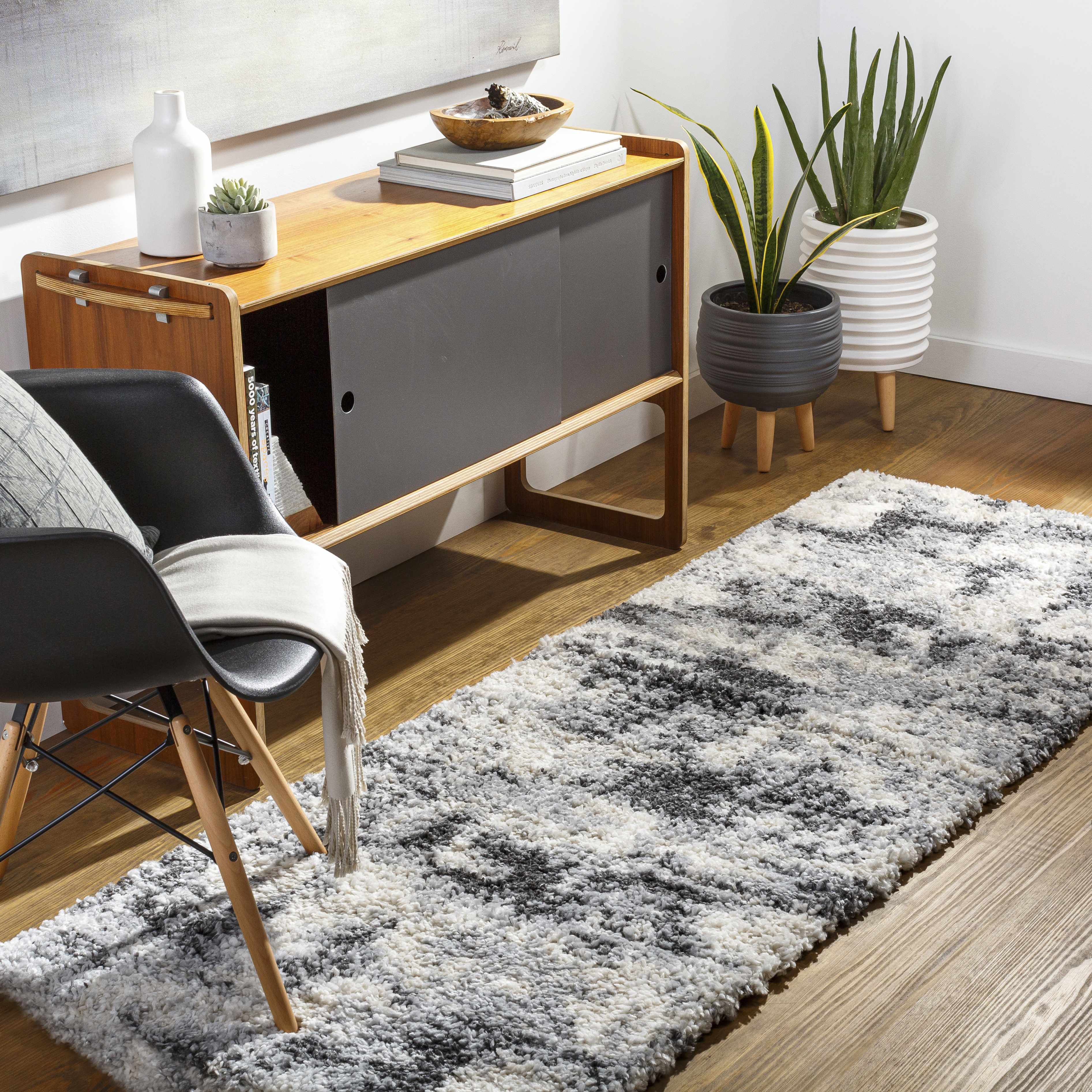 Selcuklu Area Rug - Clearance - Image 3