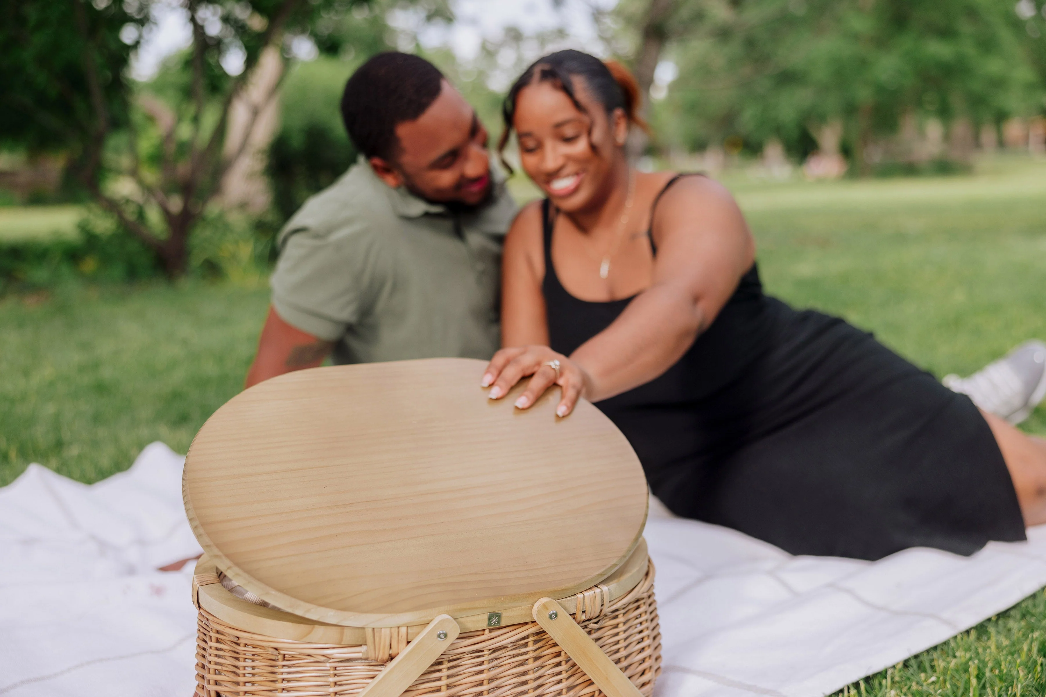 Sequoia Picnic Basket - Image 16