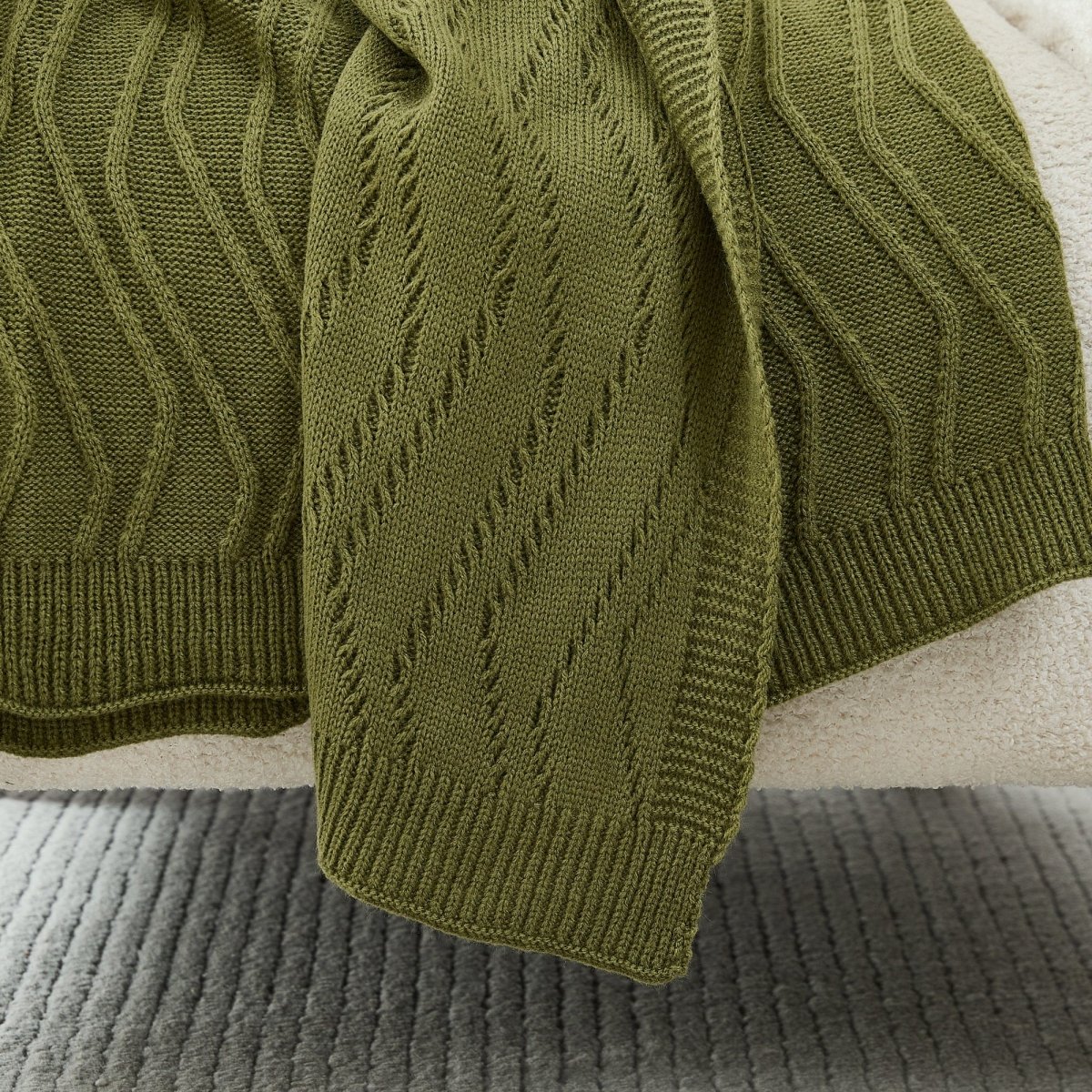 Shadow Bloom Throw - Image 3