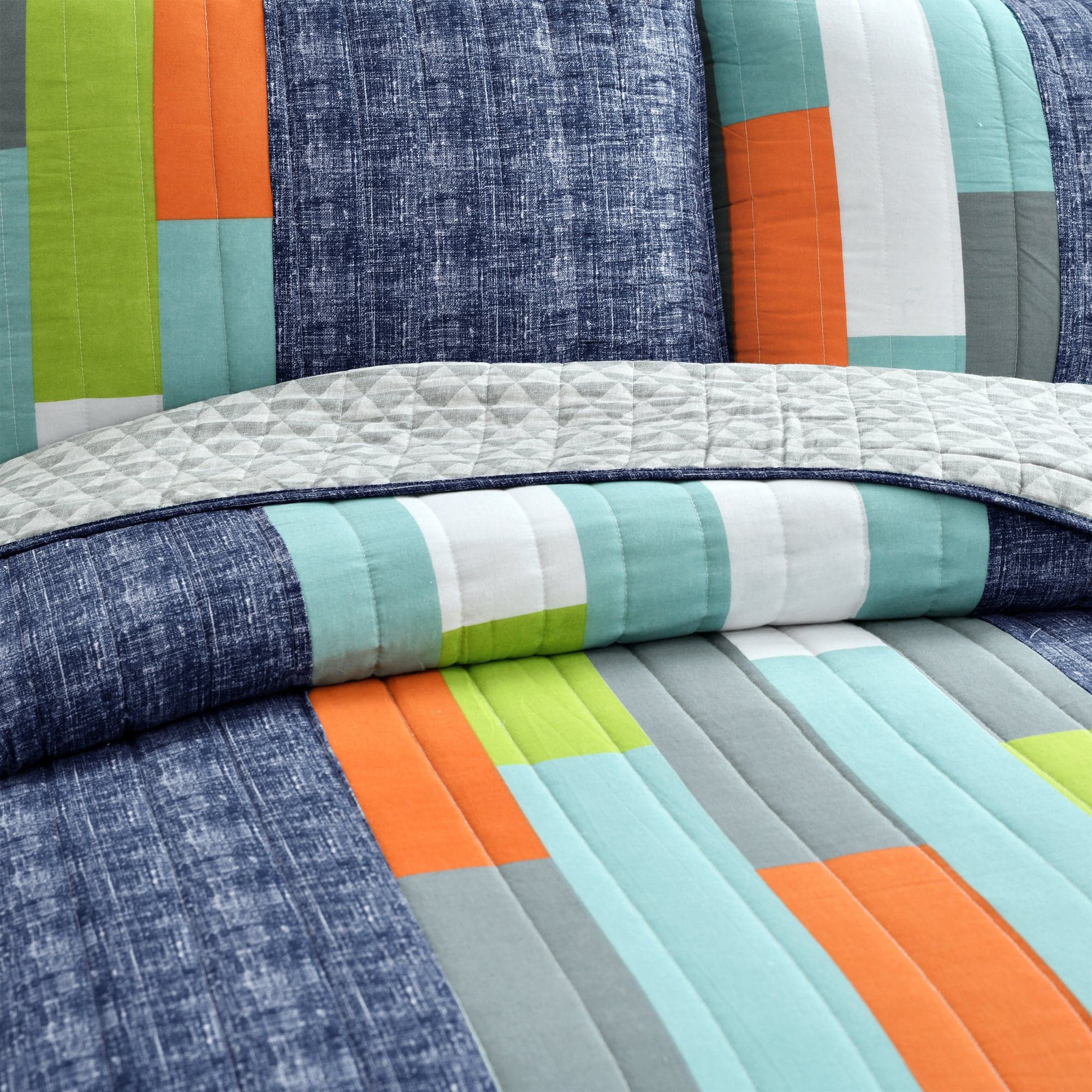 Shelly Stripe Quilt Set - Image 5