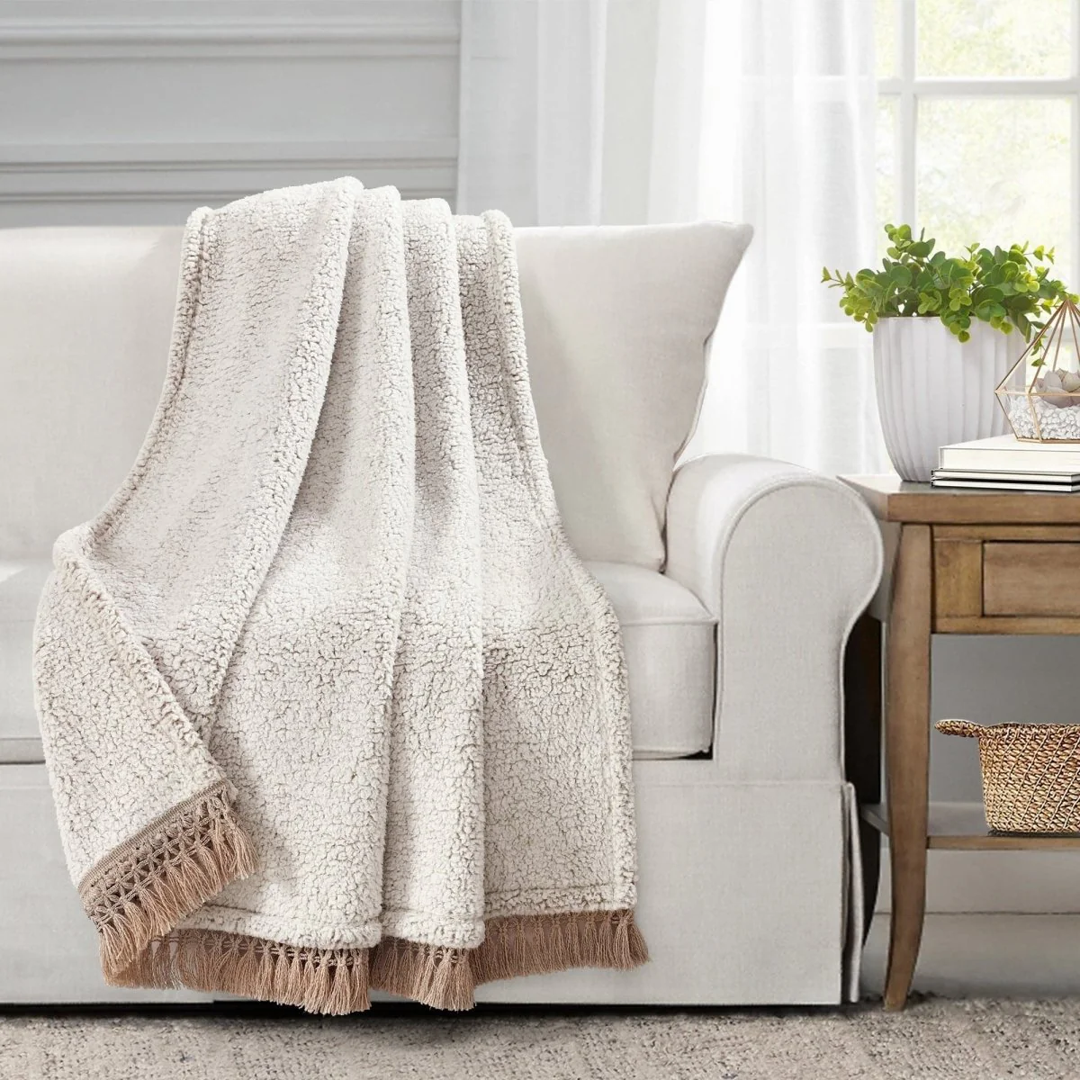 Sherpa Tassel Fringe Throw - Image 4