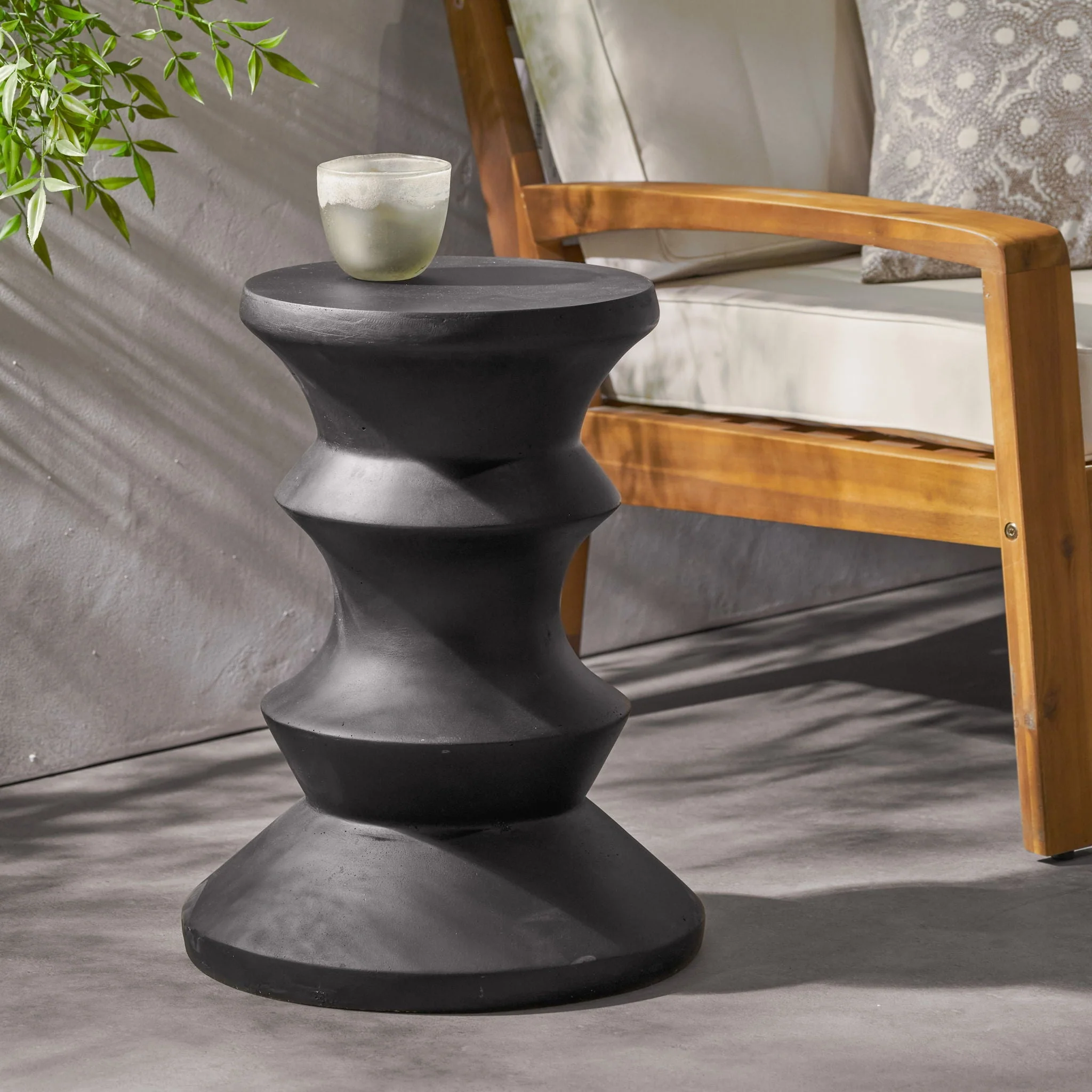 Side Table Modern Concrete Accent Piece - Black - Image 3