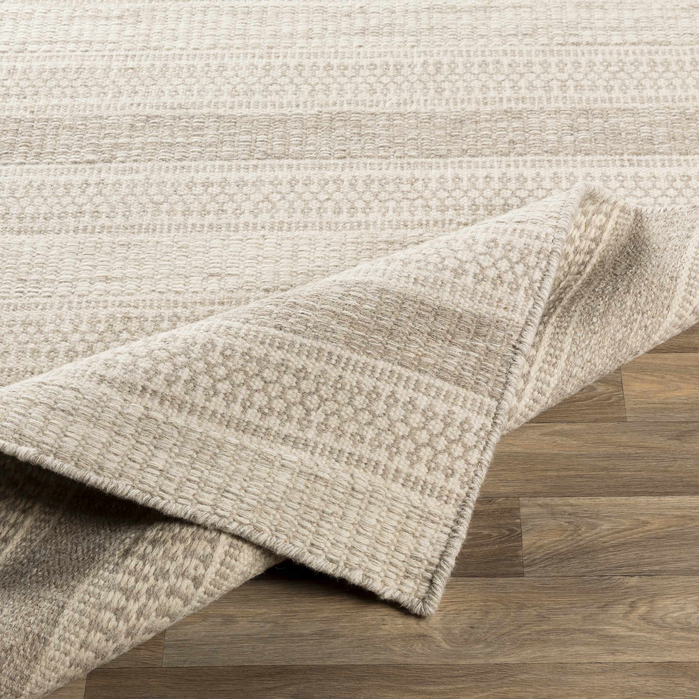 Silverthorne Wool Area Rug - Image 6